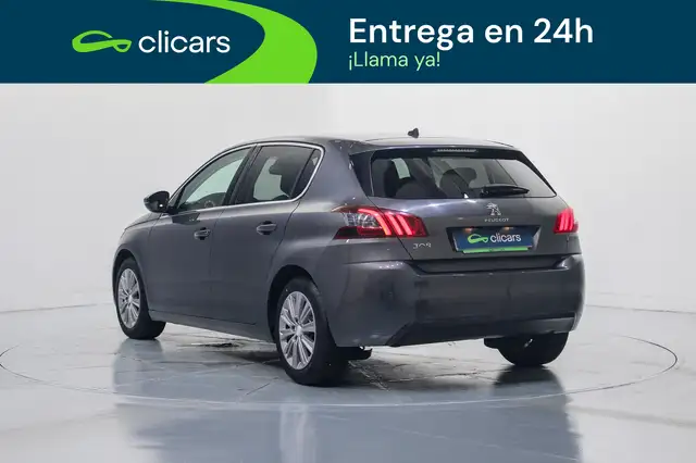 Peugeot 308 view 9