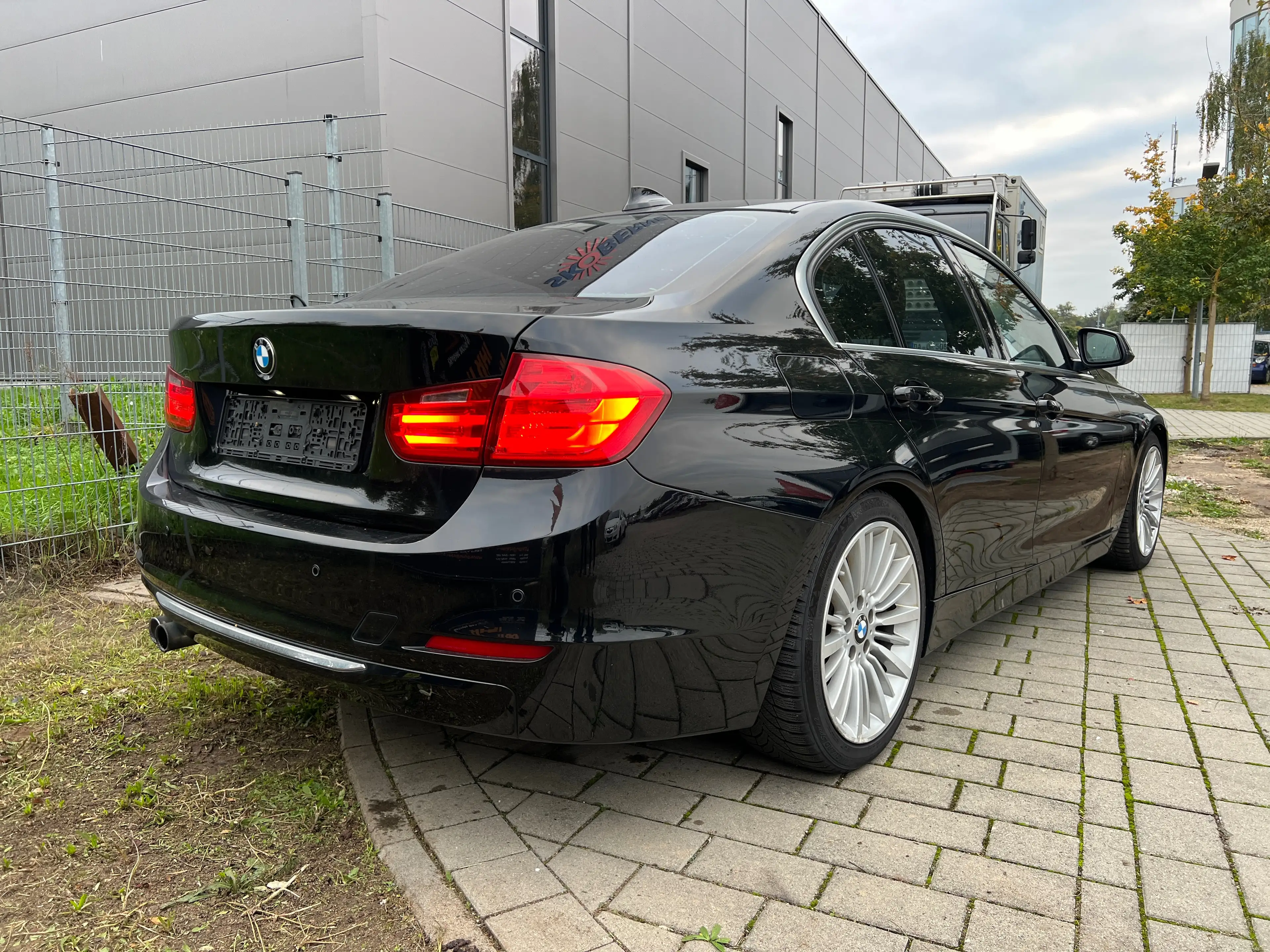 BMW 328 328 i/ 2HAND/Vollender/Automatik/Gepflegt — photo 8