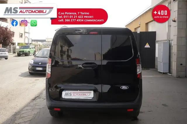Ford Transit Courier view 7