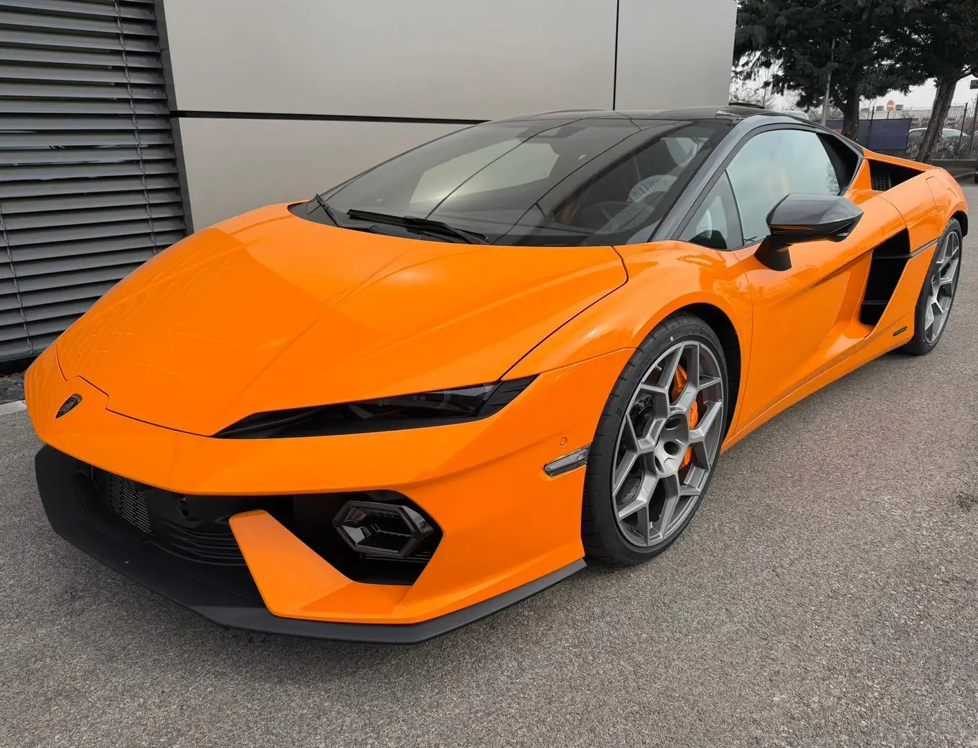 Lamborghini Temerario SONUS Lift Carbon Pass.Display 677 kW (920 PS),... Orange - 1