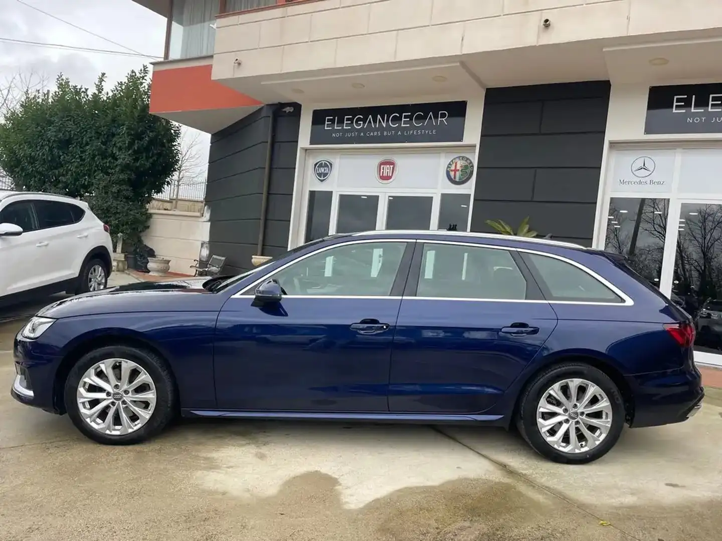 Audi A4 A4 Avant 35 2.0 tdi mhev edition 163cv s-tronic Bleu - 2