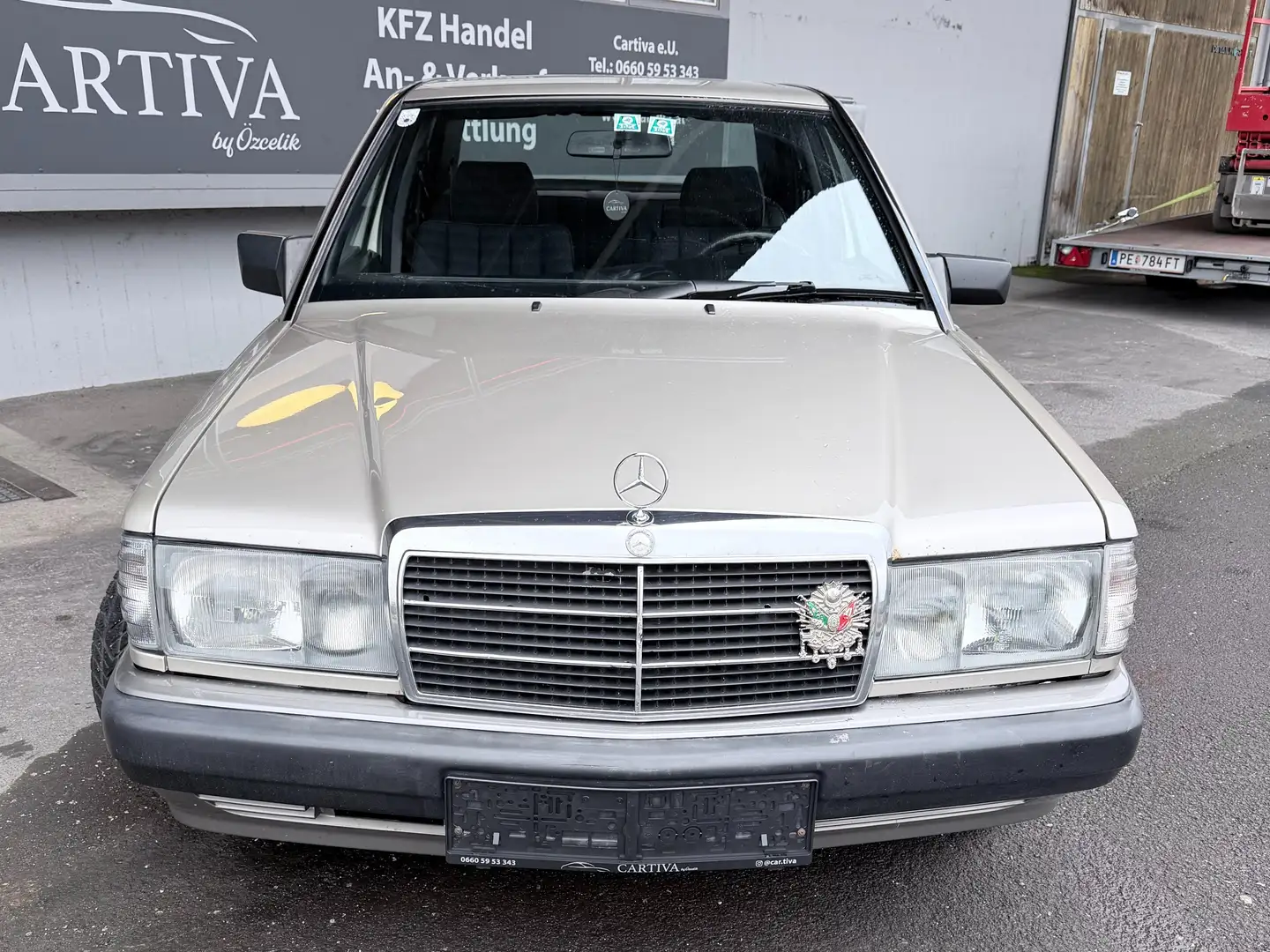Mercedes-Benz 190 190 E 2,0L W201 Beige - 2
