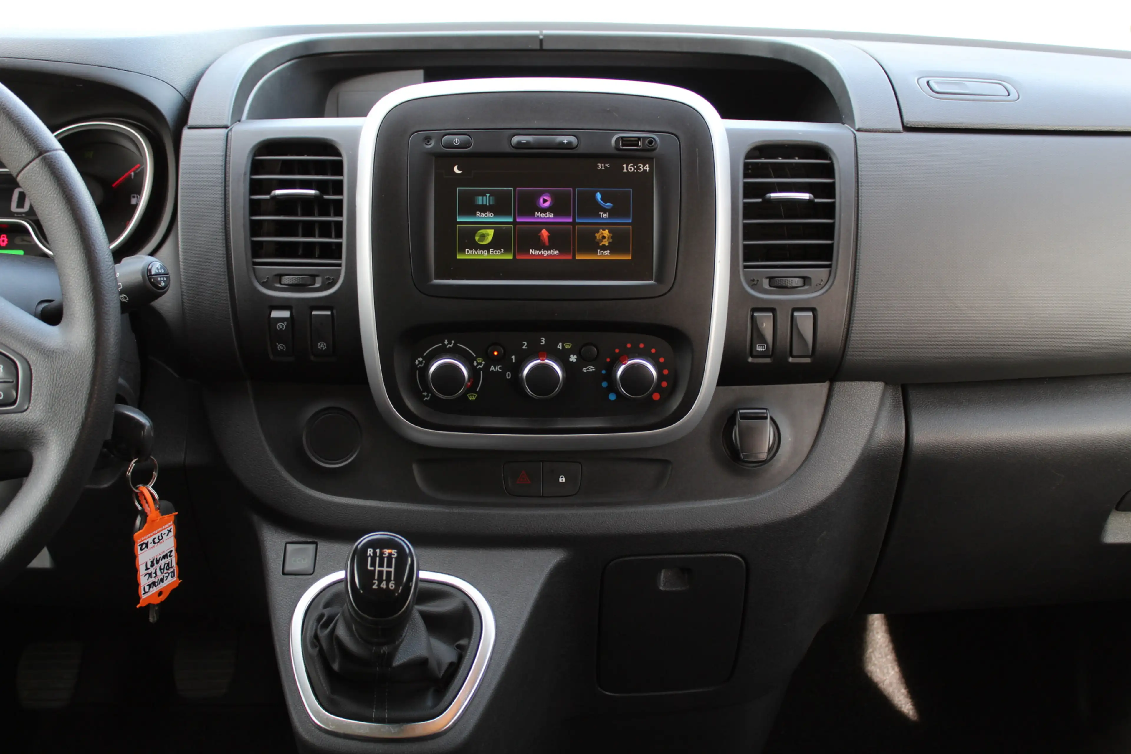 Renault Trafic Passenger 2.0 dCi 145Pk Grand Zen 9persoons Euro6 — photo 7