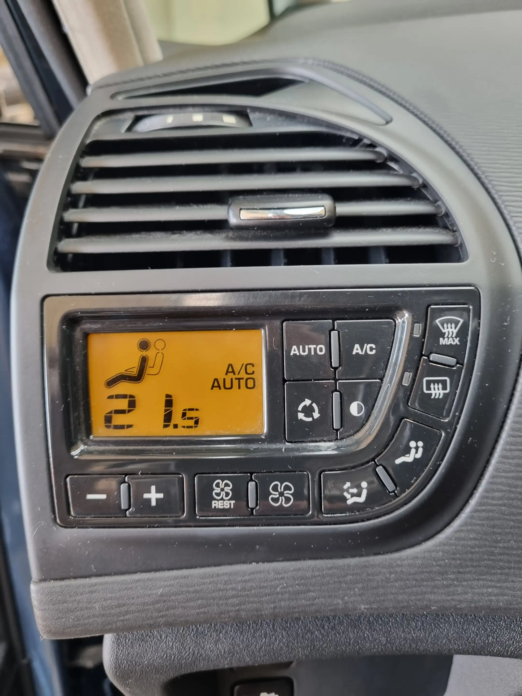 Citroen C4 Picasso C4 Picasso Diesel 2.0 HDi FAP Automatik Exclusive — photo 13