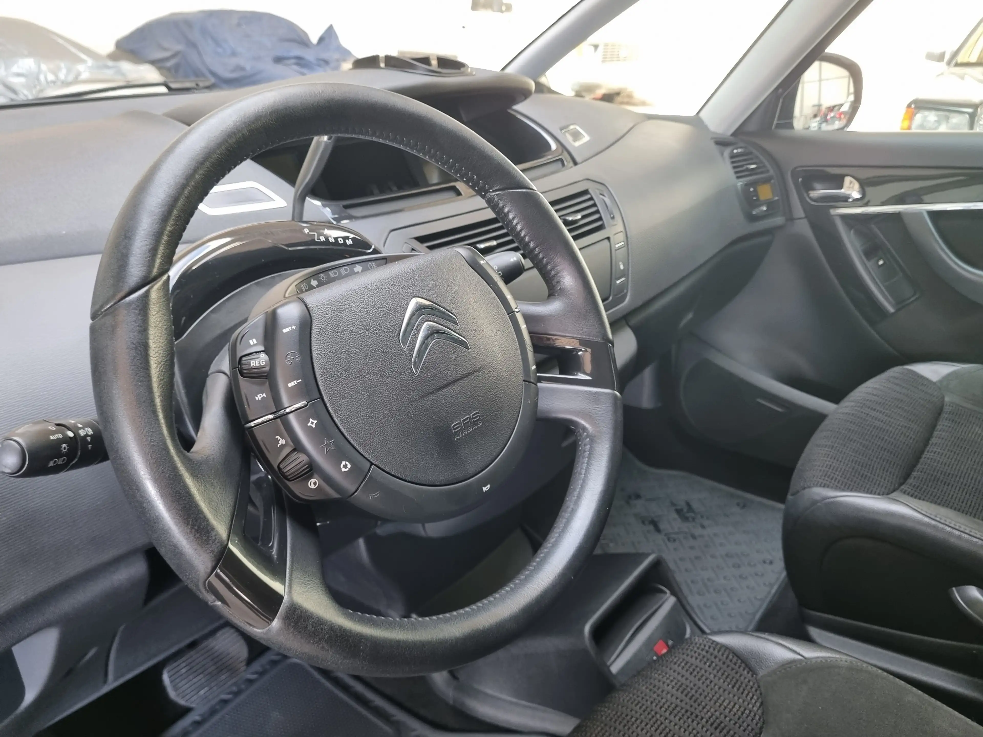 Citroen C4 Picasso C4 Picasso Diesel 2.0 HDi FAP Automatik Exclusive — photo 10