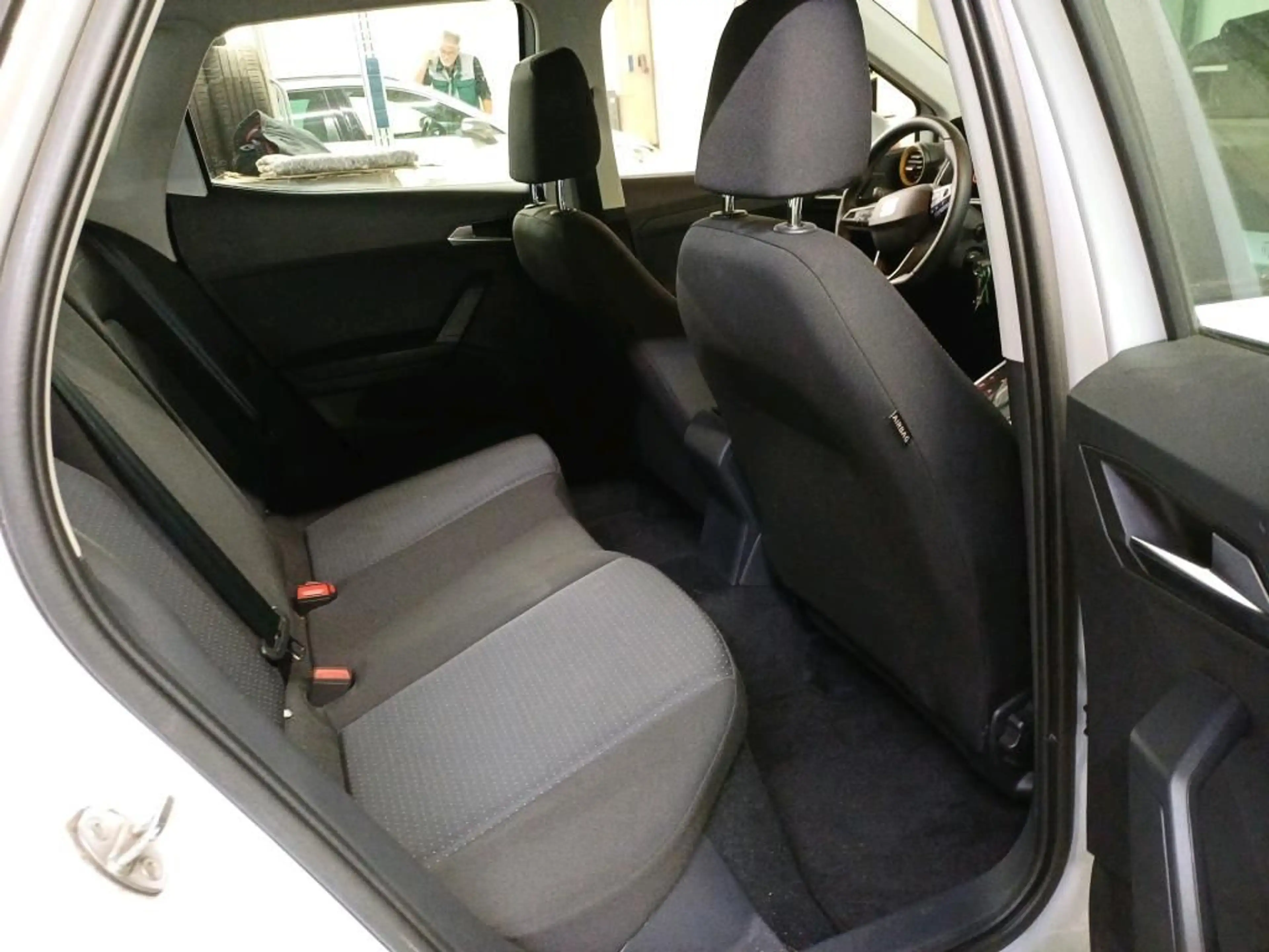 SEAT Arona Style Edition DSG/17ZOLL/PDC/SHZ/NAVI/TEMP — photo 6
