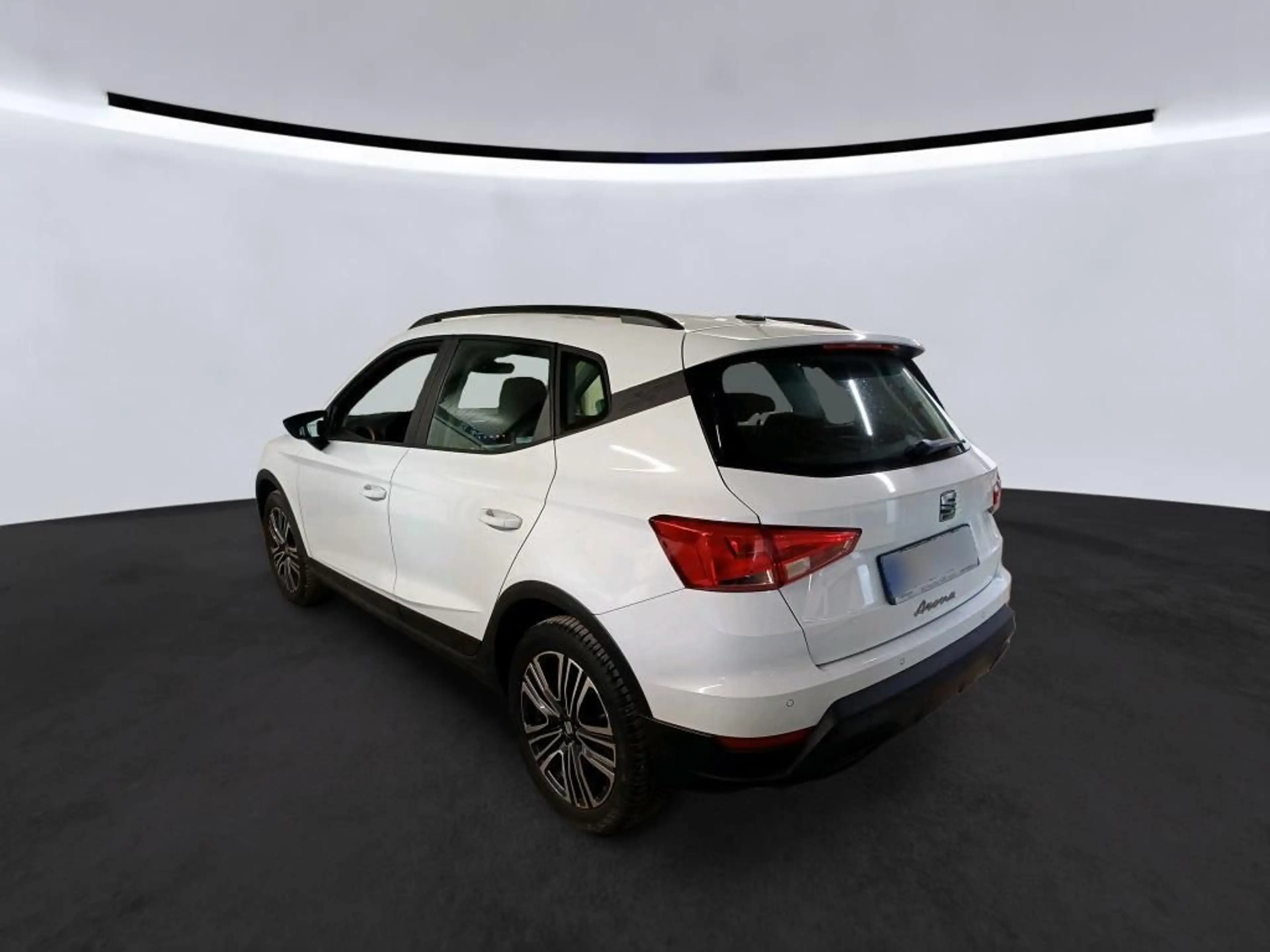SEAT Arona Style Edition DSG/17ZOLL/PDC/SHZ/NAVI/TEMP — photo 4