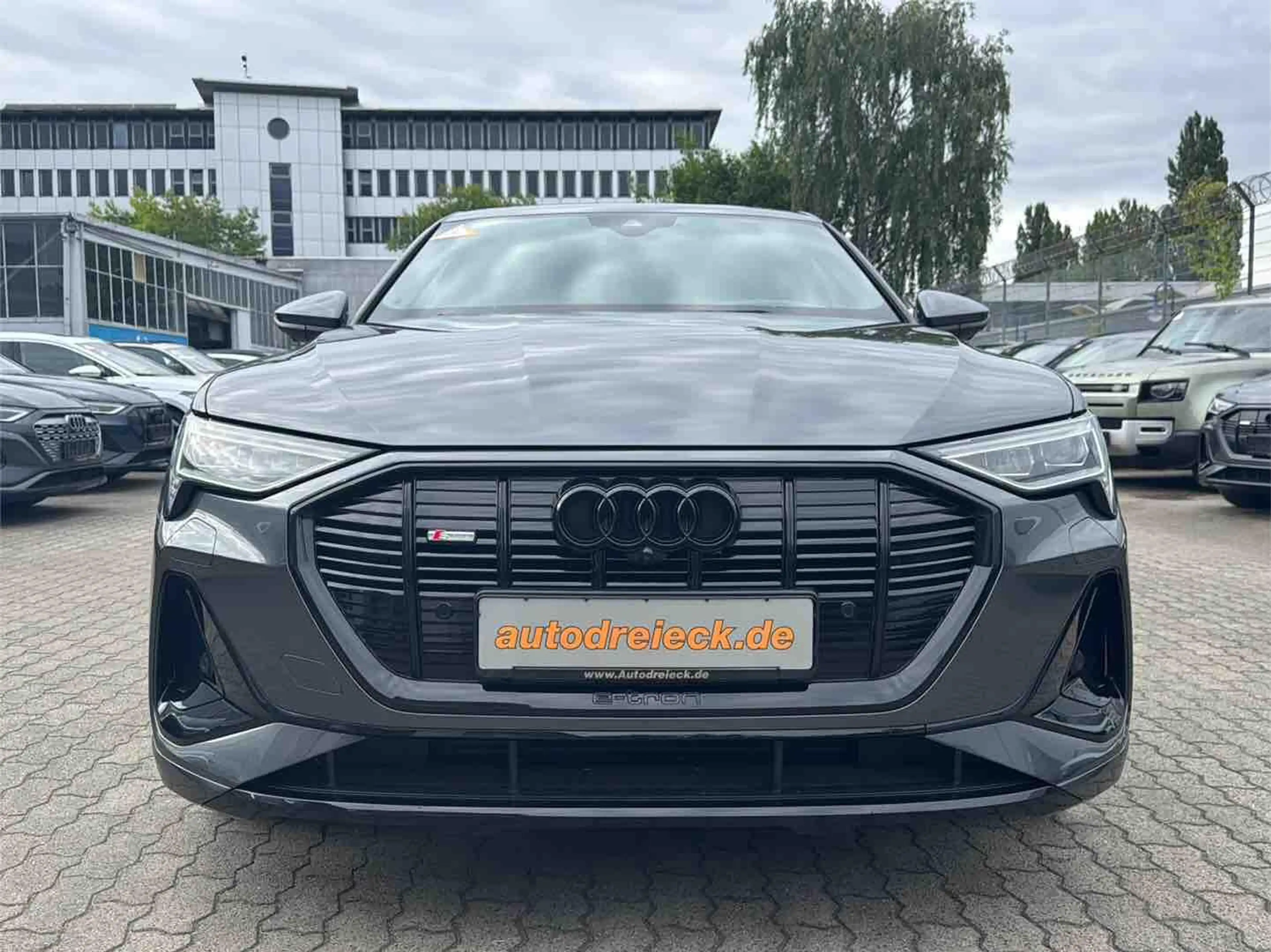 Audi e-tron Sportback 55 2x S line ACC PANO S-SITZE — photo 4