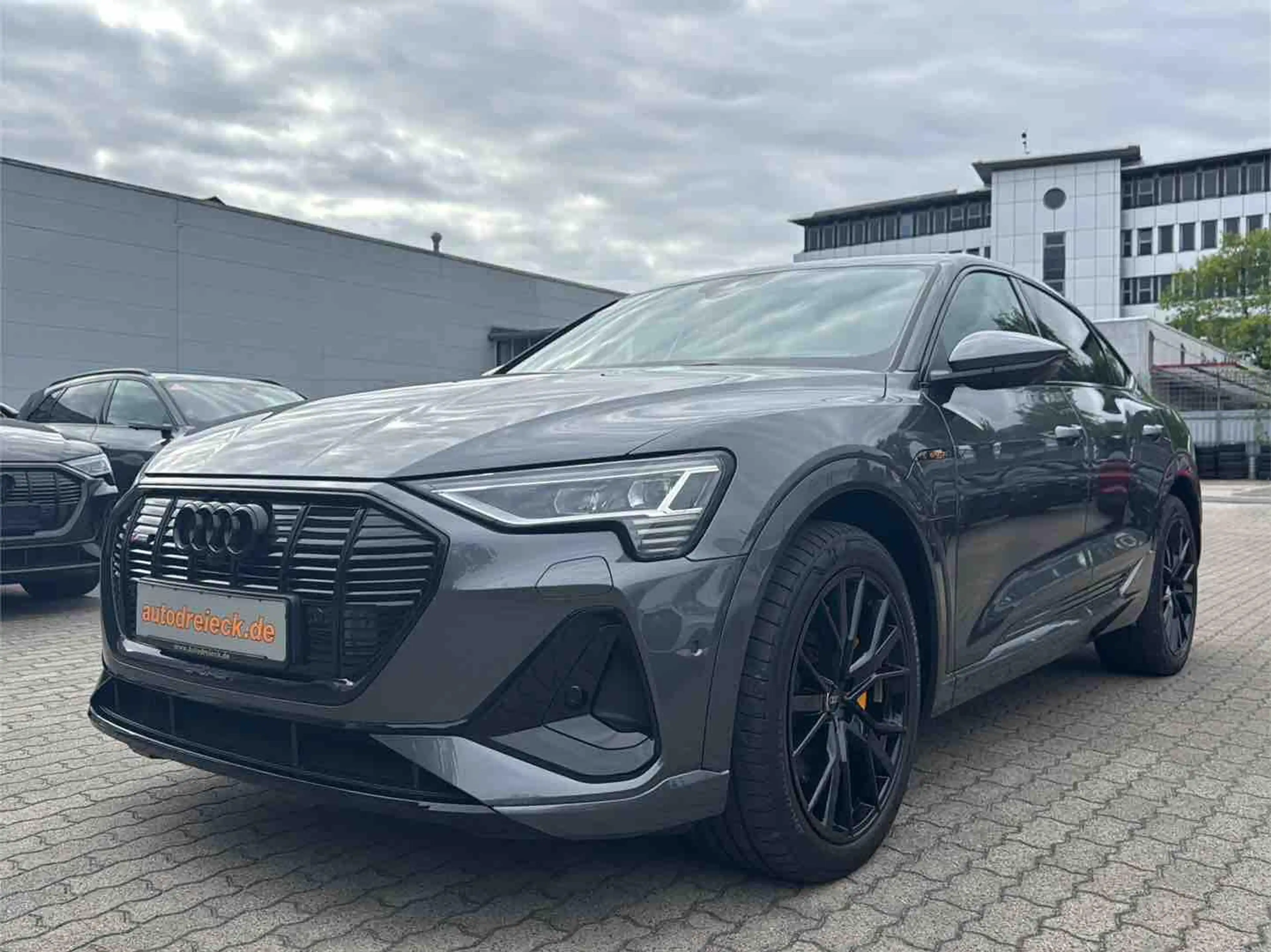 Audi e-tron Sportback 55 2x S line ACC PANO S-SITZE