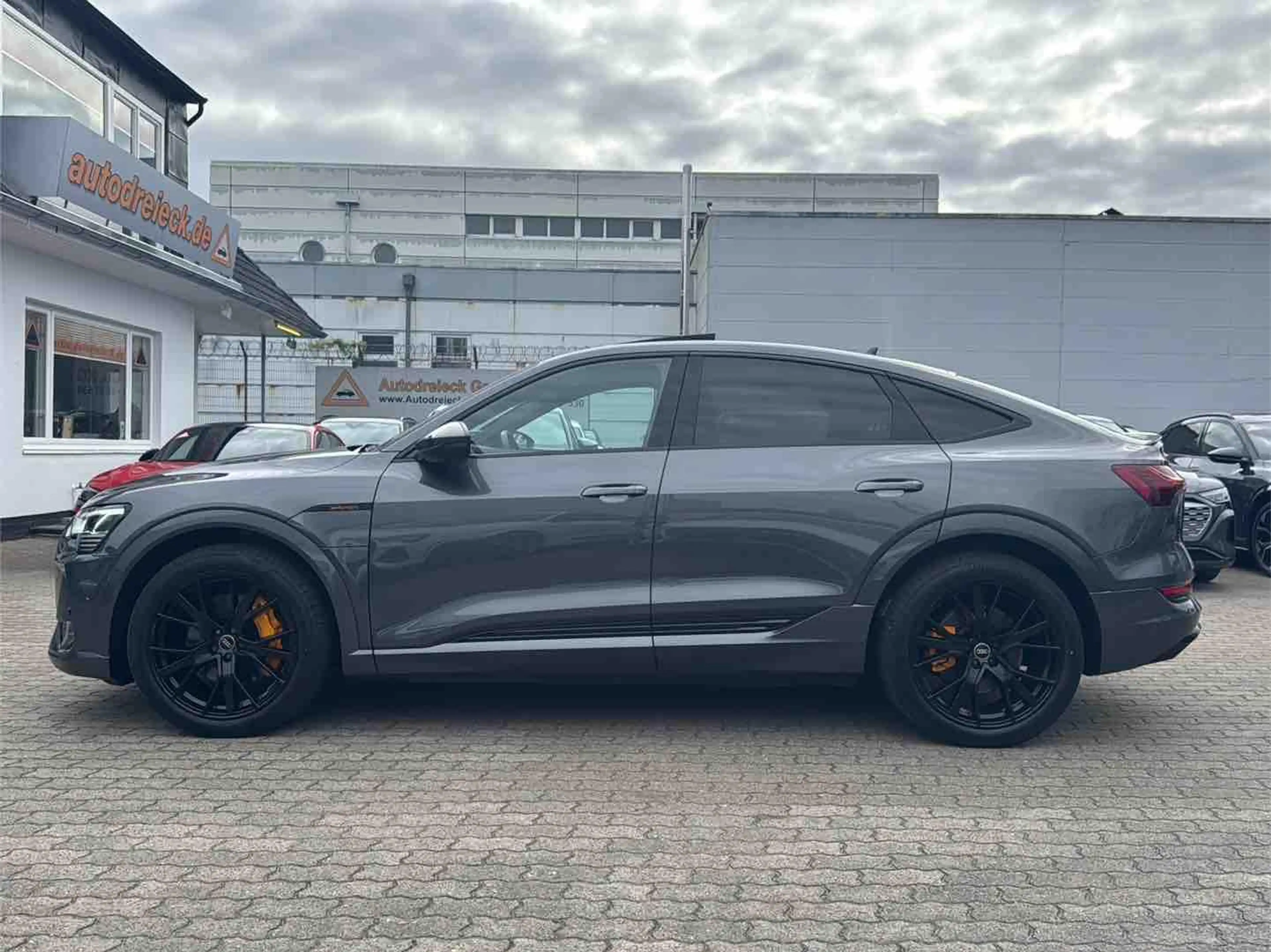 Audi e-tron Sportback 55 2x S line ACC PANO S-SITZE — photo 11