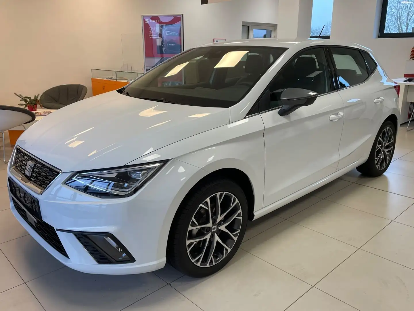 SEAT Ibiza Xcellence TSI Blanc - 2