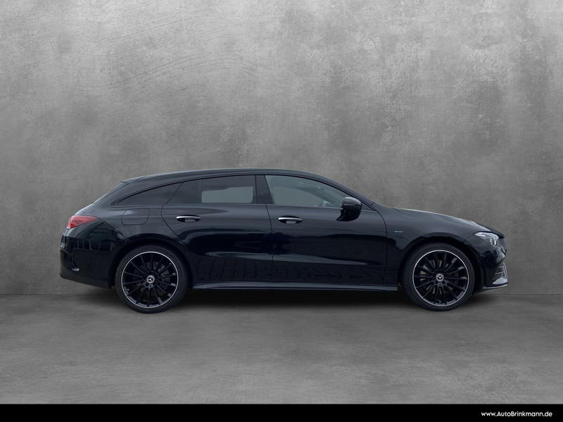 Mercedes-Benz CLA 250 CLA 250 e Shooting Brake AMG LinePanorama/Kamera — photo 4