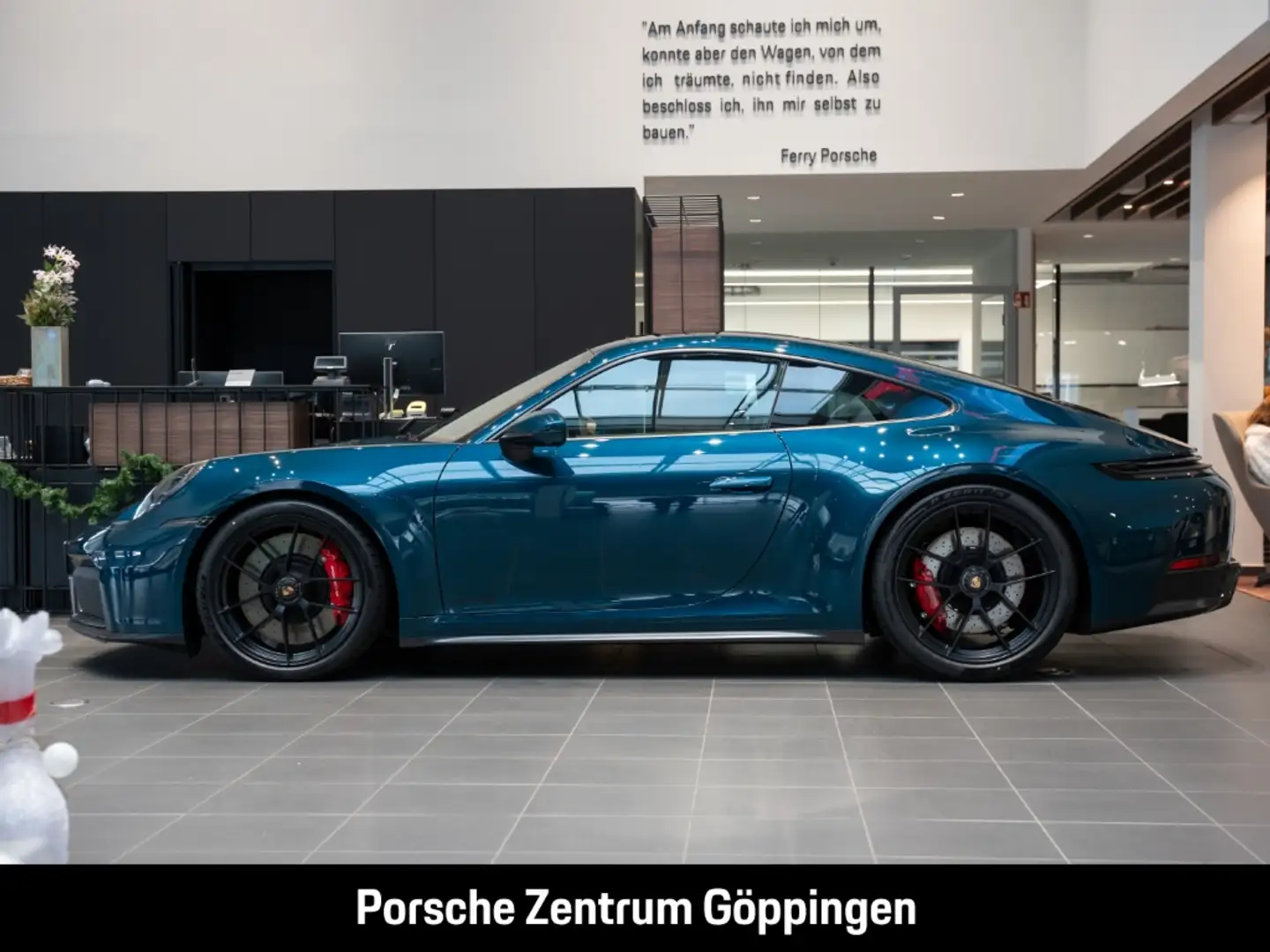 Porsche 992 911 Carrera GTS Burmester Clubleder InnoDrive Verde - 2