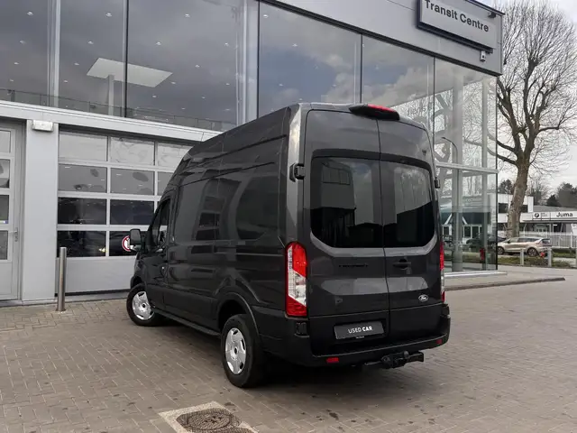 Ford Transit view 5