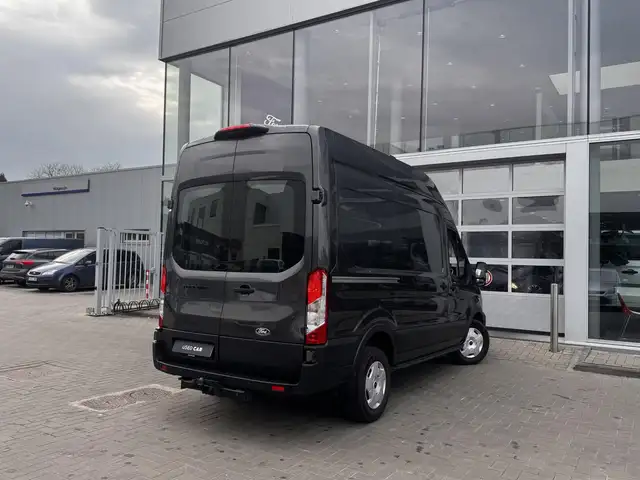 Ford Transit view 3