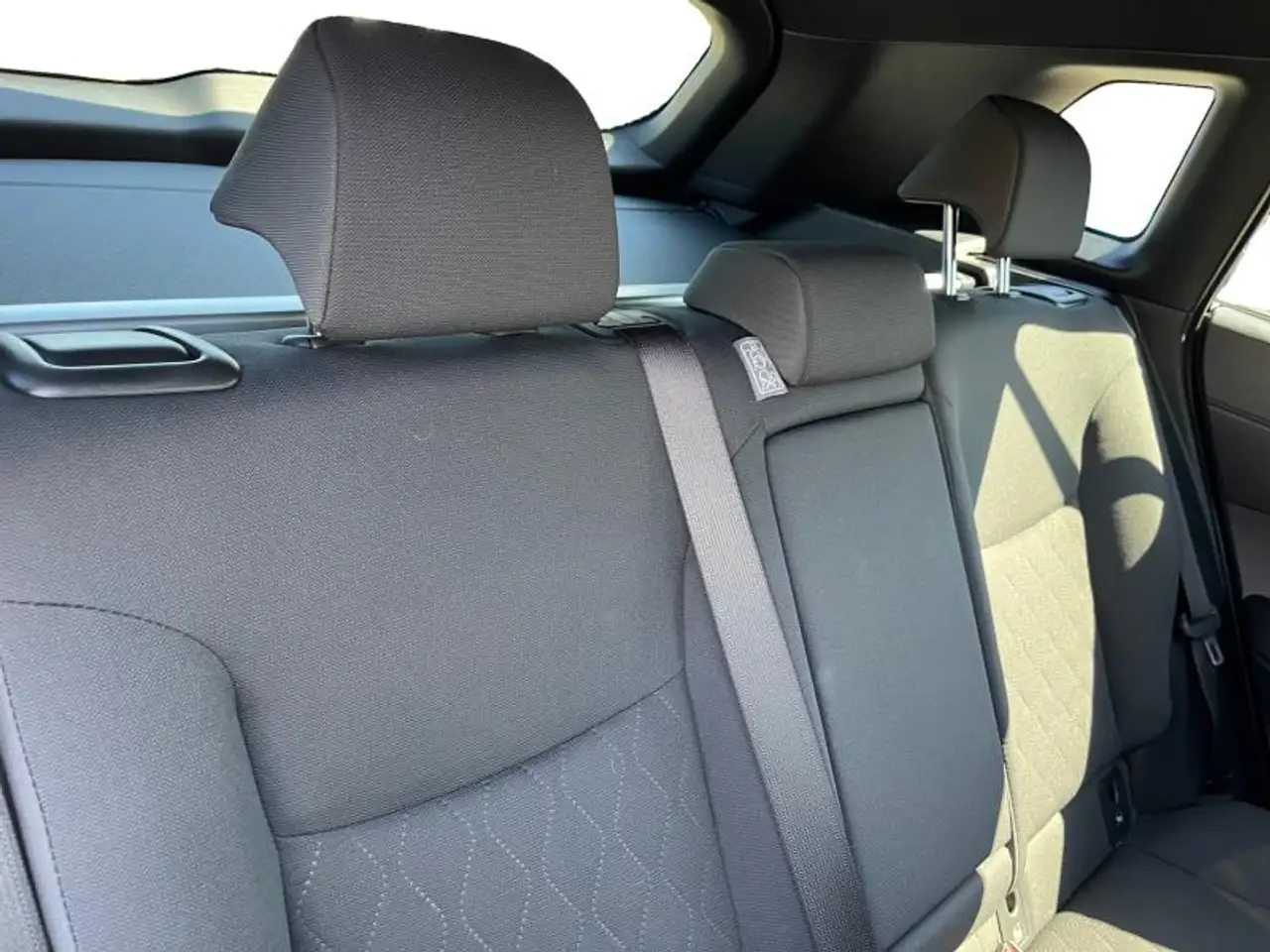 Toyota Corolla Cross 1.8 Hybrid 2WD STYLE, миниатюра 18