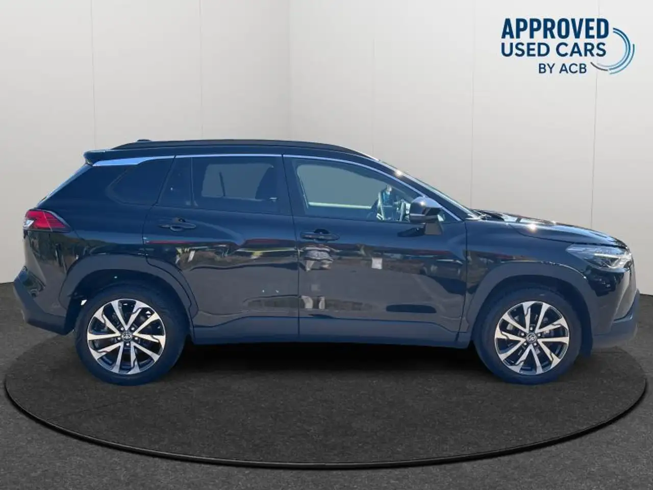 Toyota Corolla Cross 1.8 Hybrid 2WD STYLE, миниатюра 6