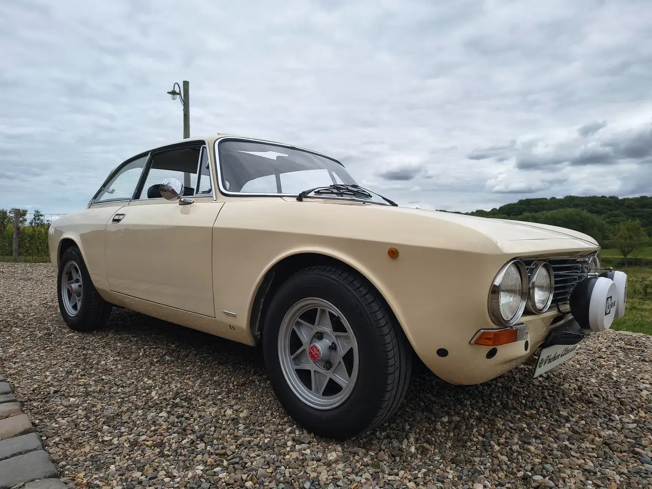 Alfa Romeo GT 1.3 Junior Lusso in 2.0 conversie, foto 3