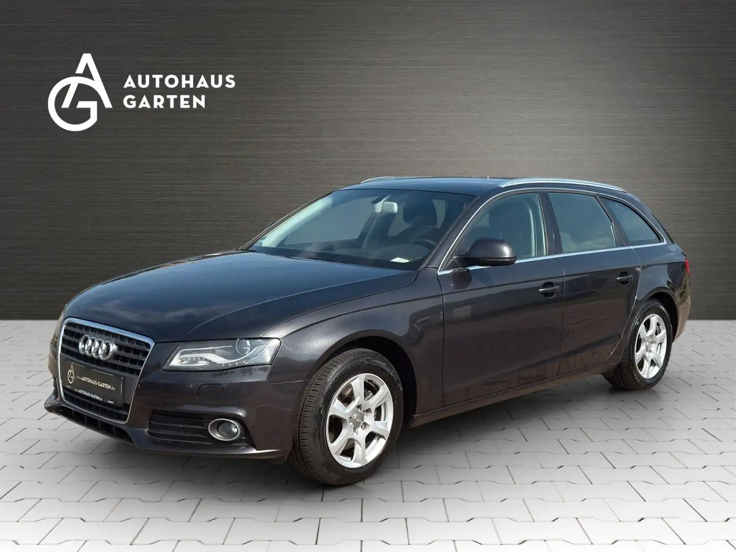 Audi A4 Avant 1.8 TFSI Attraction Xenon Navi Braun - 1
