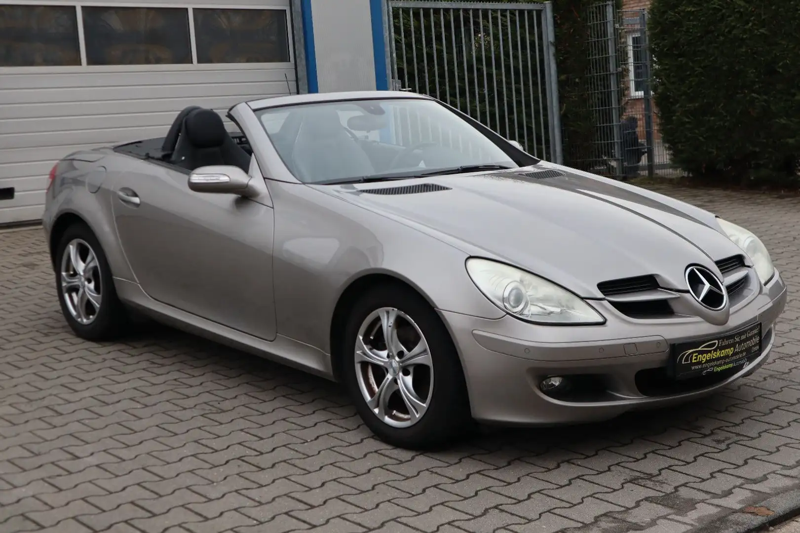 Mercedes-Benz SLK 200 Roadster Kompressor/LEDER/PDC/SCHECKH. Silber - 1