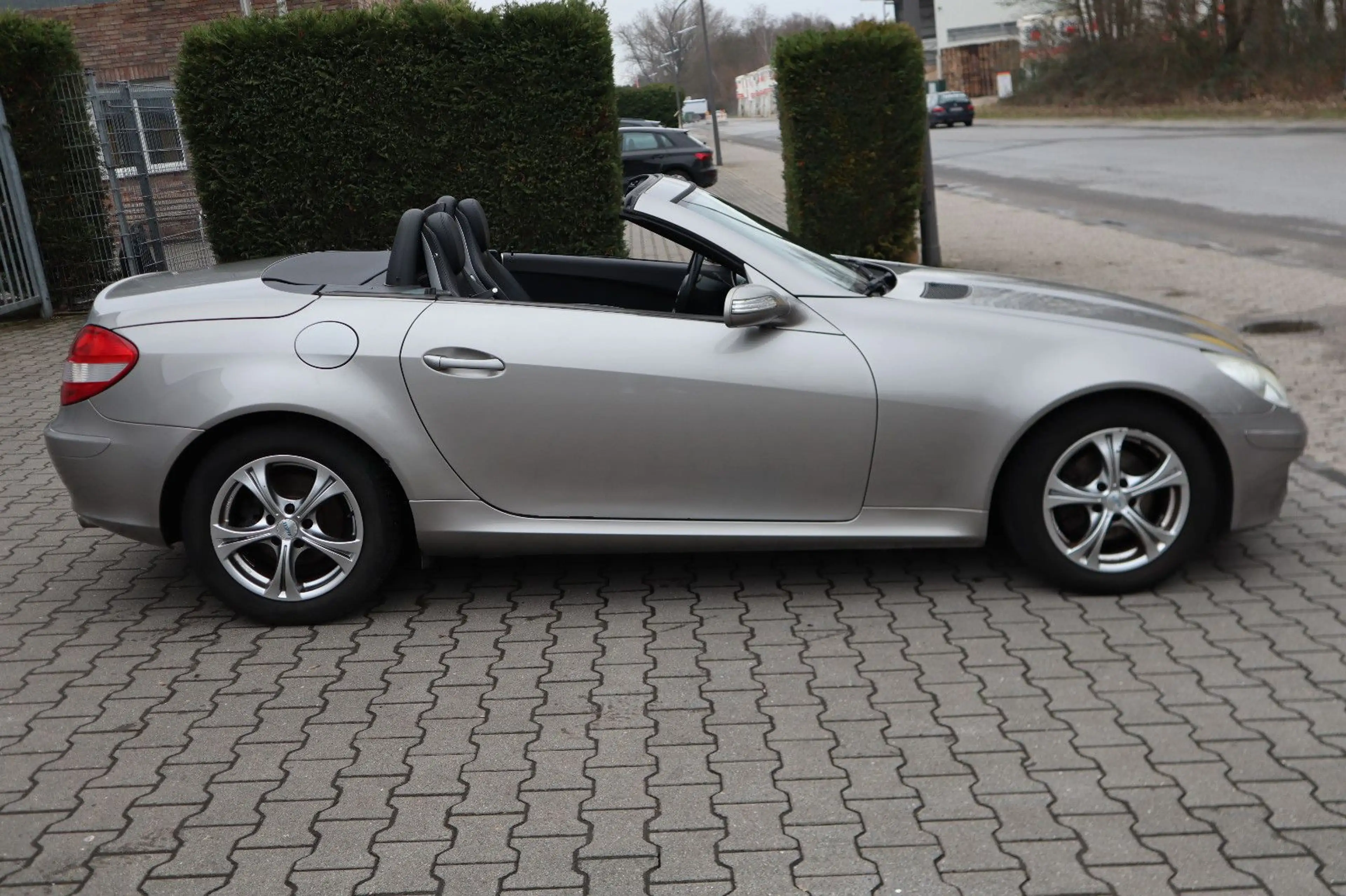 Mercedes-Benz SLK 200 Roadster Kompressor/LEDER/PDC/SCHECKH. — photo 8