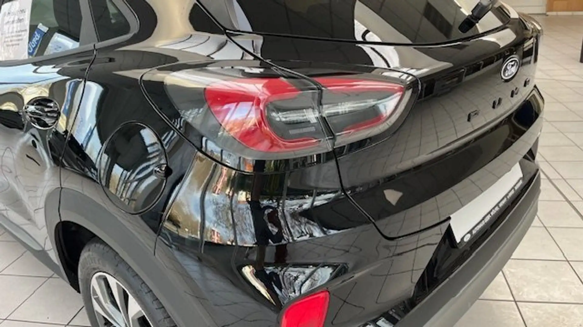 Ford Puma Puma 1.0 EcoBoost Hyb. 7AT Titanium *WP+Navi+Kam* Schwarz - 2