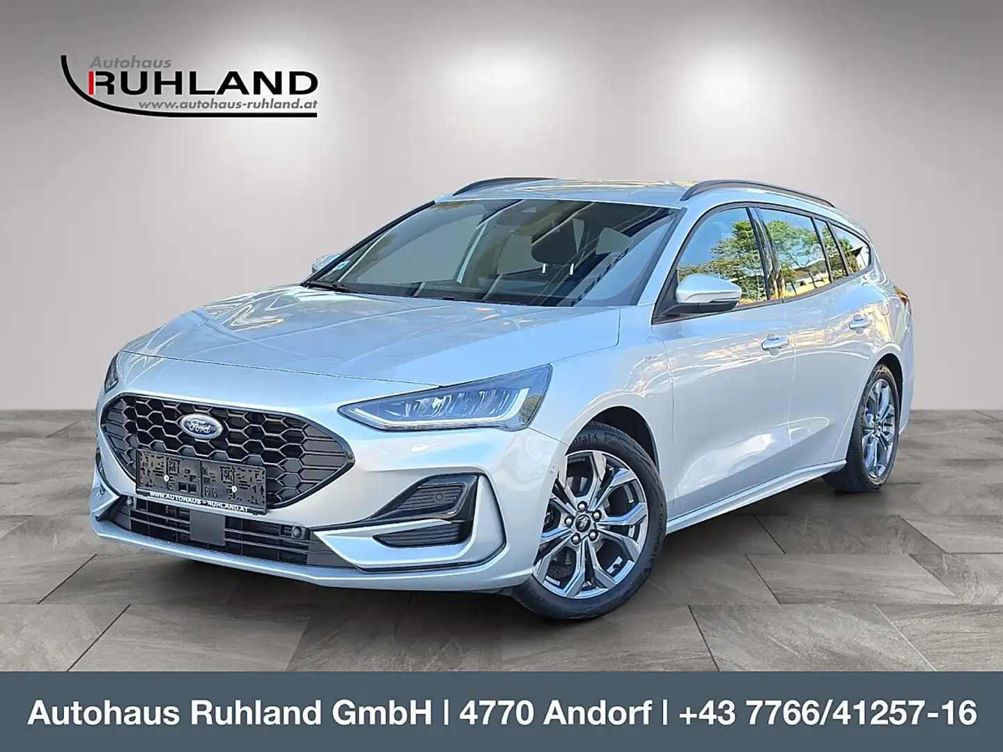 Ford Focus 1.0 EcoBoost Mild-Hybrid ST-Line Silber - 1