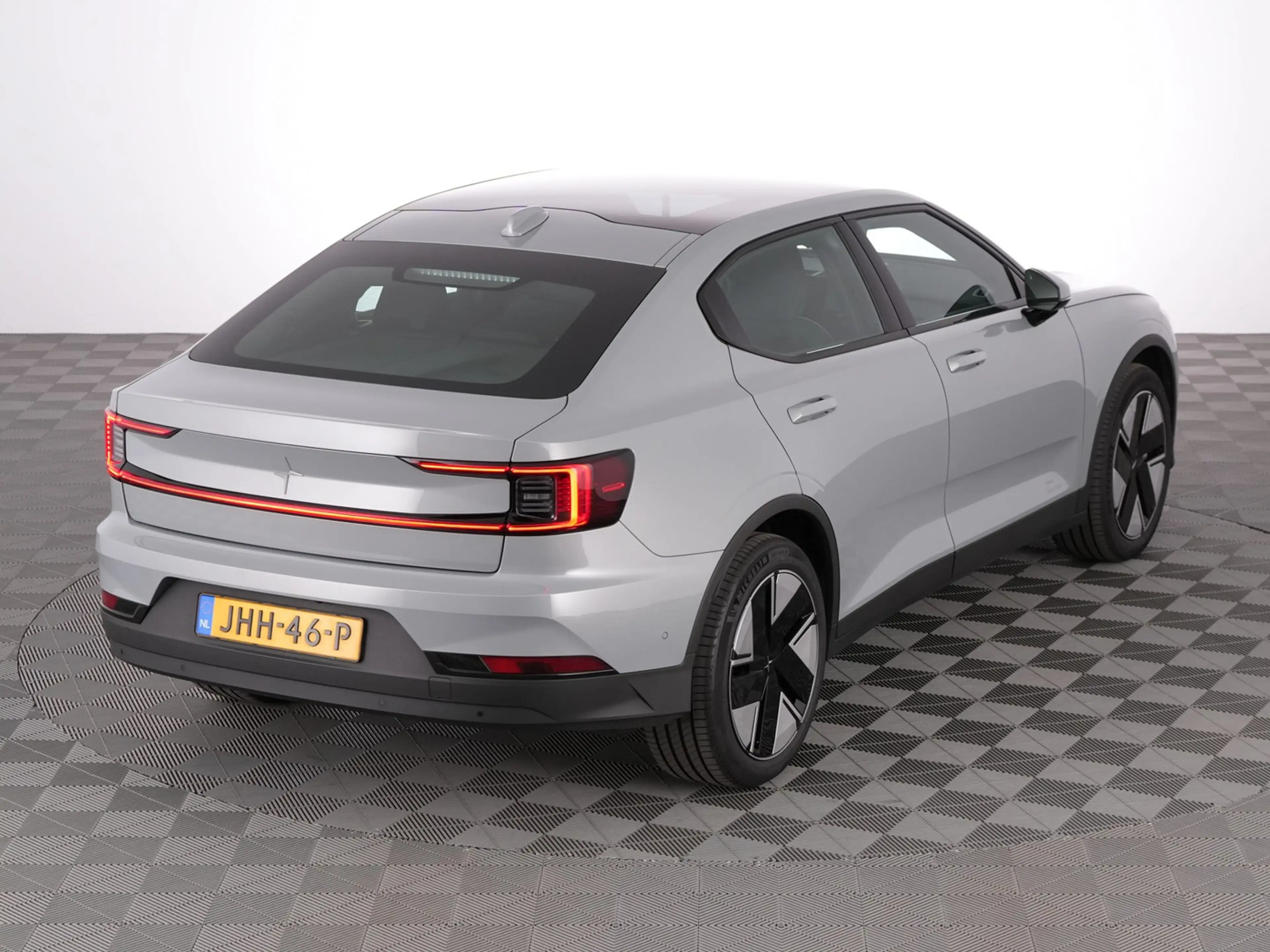 Polestar 2 Standard Range Single Motor Plus 70 kWh | PANORAMA — photo 24