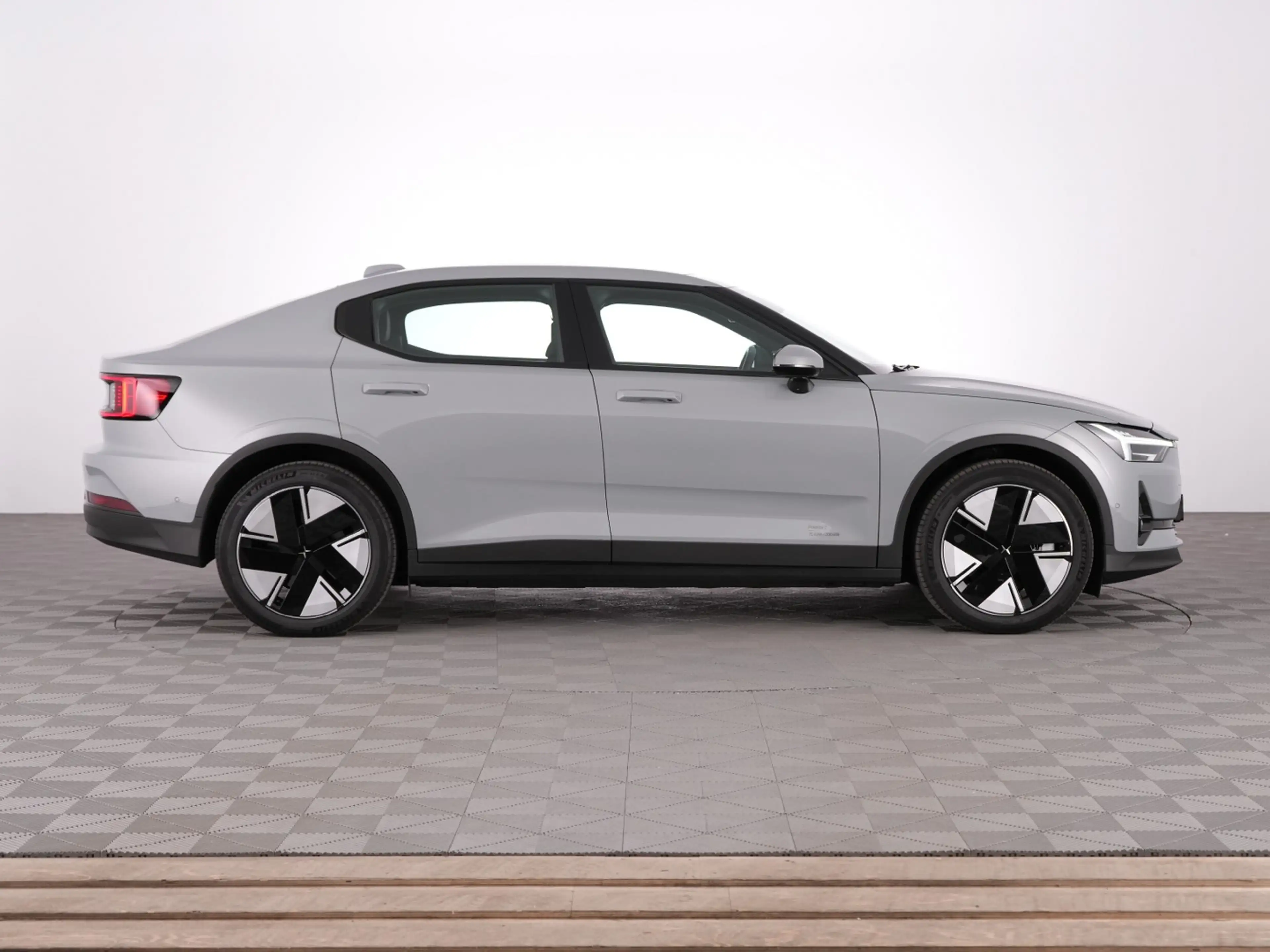 Polestar 2 Standard Range Single Motor Plus 70 kWh | PANORAMA — photo 20