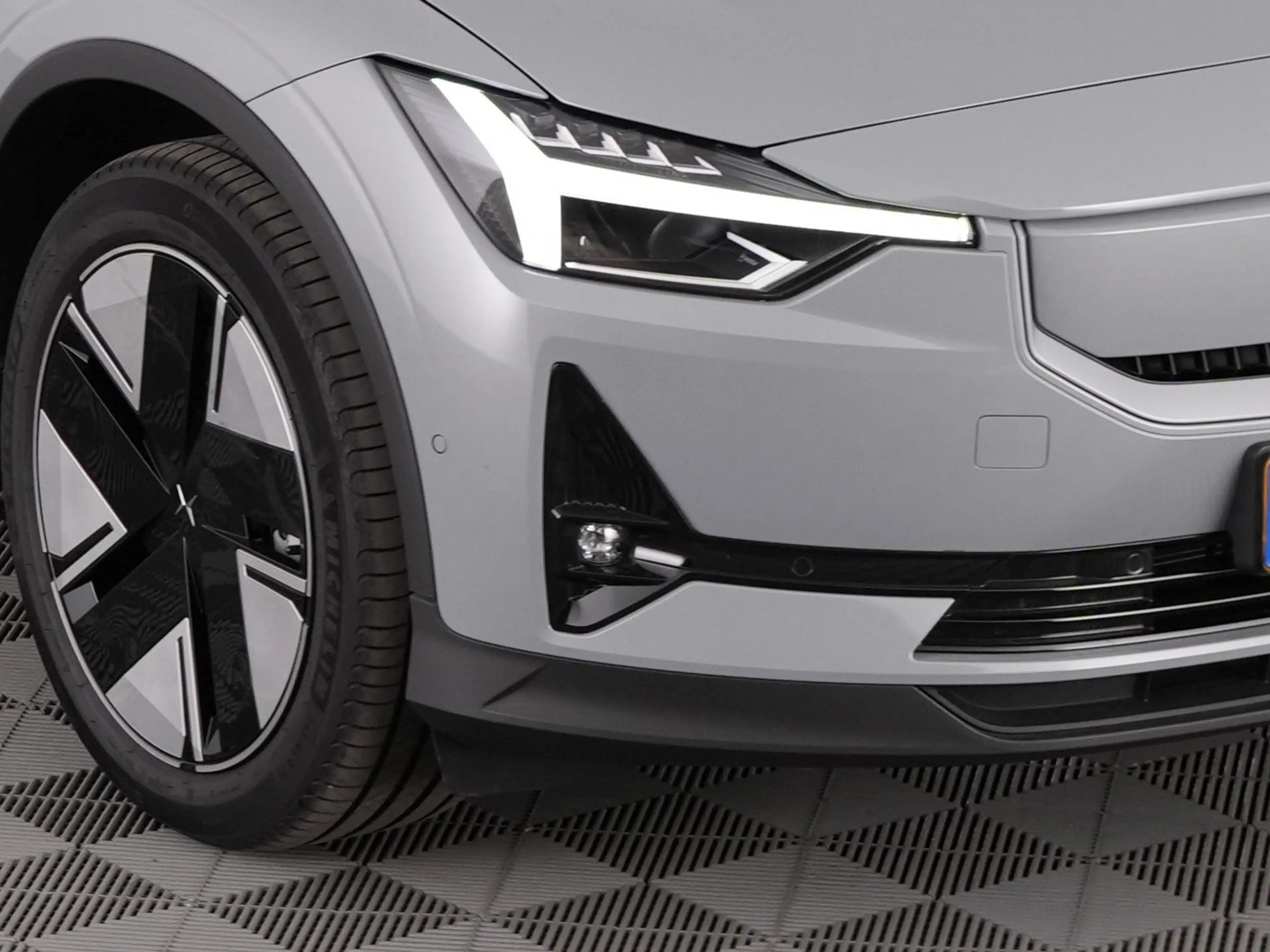 Polestar 2 Standard Range Single Motor Plus 70 kWh | PANORAMA — photo 11