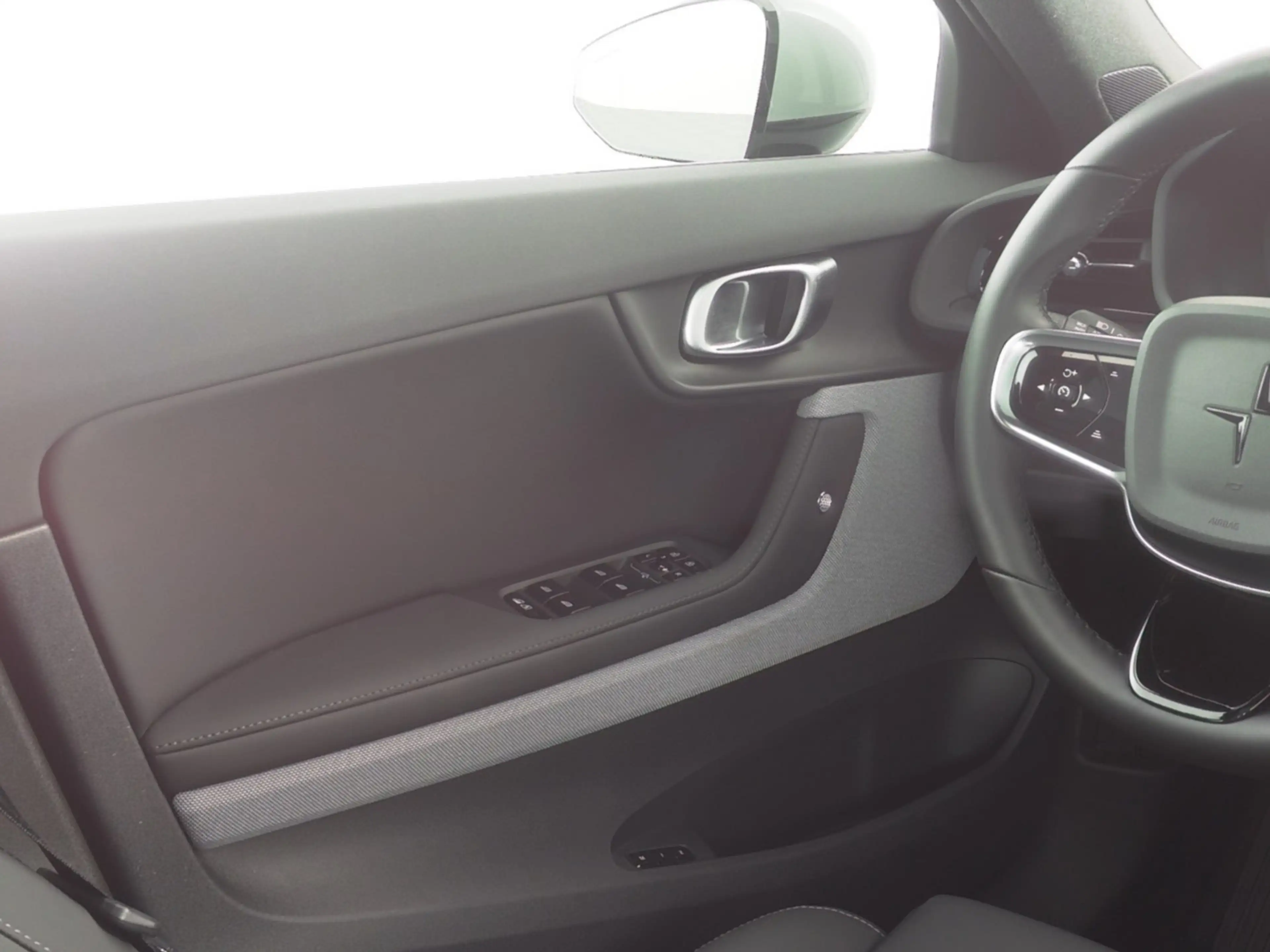 Polestar 2 Standard Range Single Motor Plus 70 kWh | PANORAMA — photo 7