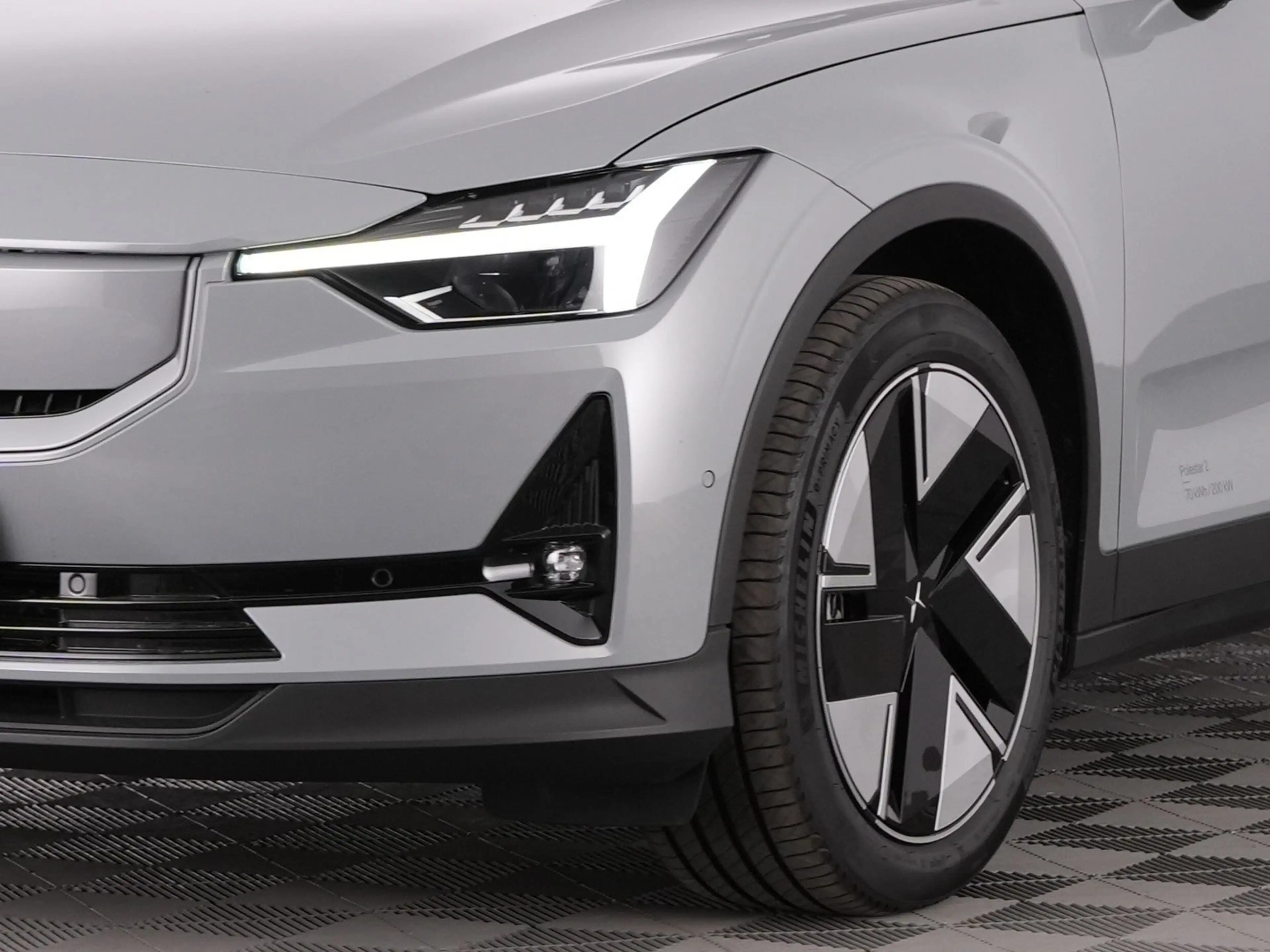 Polestar 2 Standard Range Single Motor Plus 70 kWh | PANORAMA — photo 15