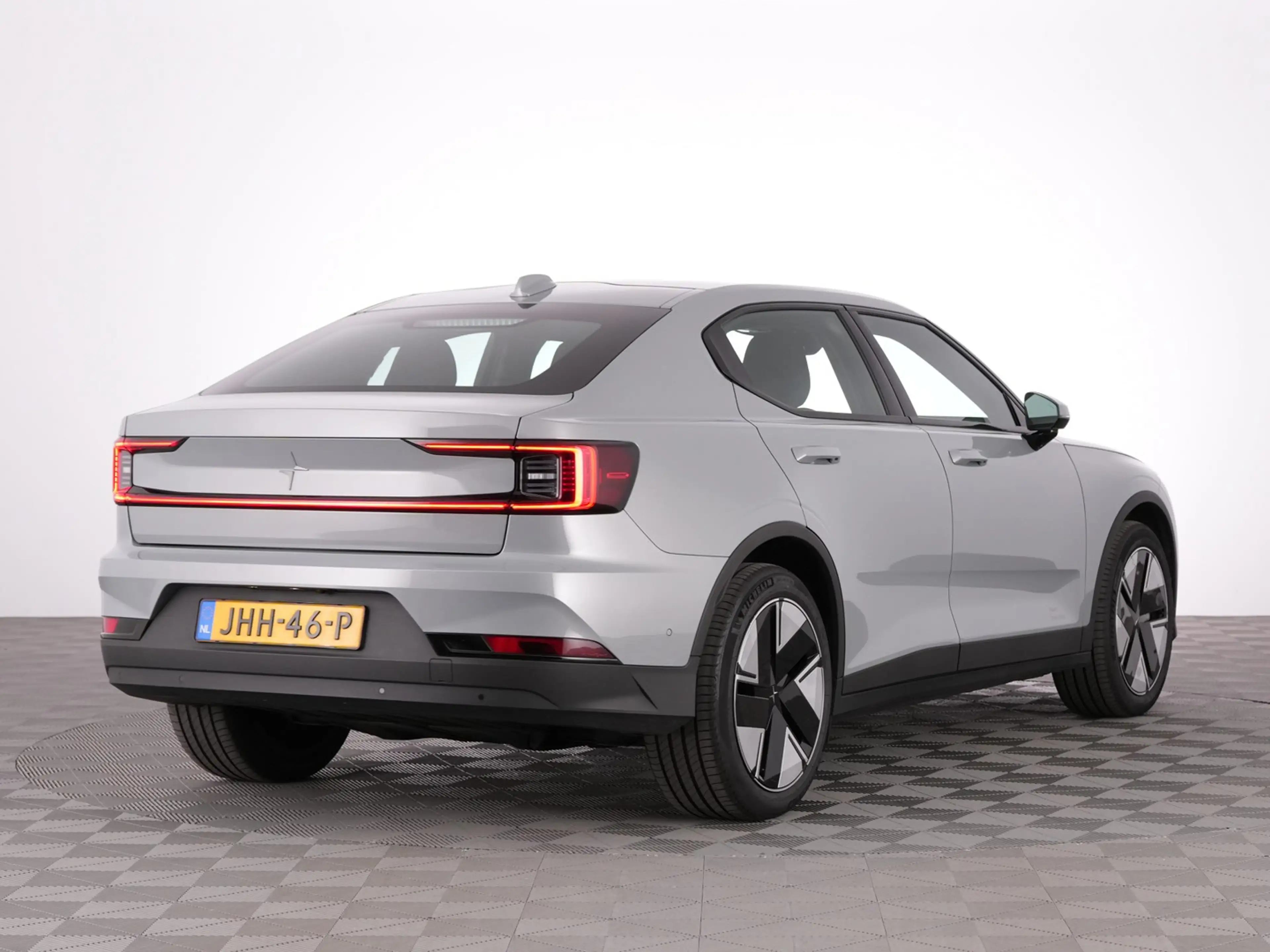 Polestar 2 Standard Range Single Motor Plus 70 kWh | PANORAMA — photo 14