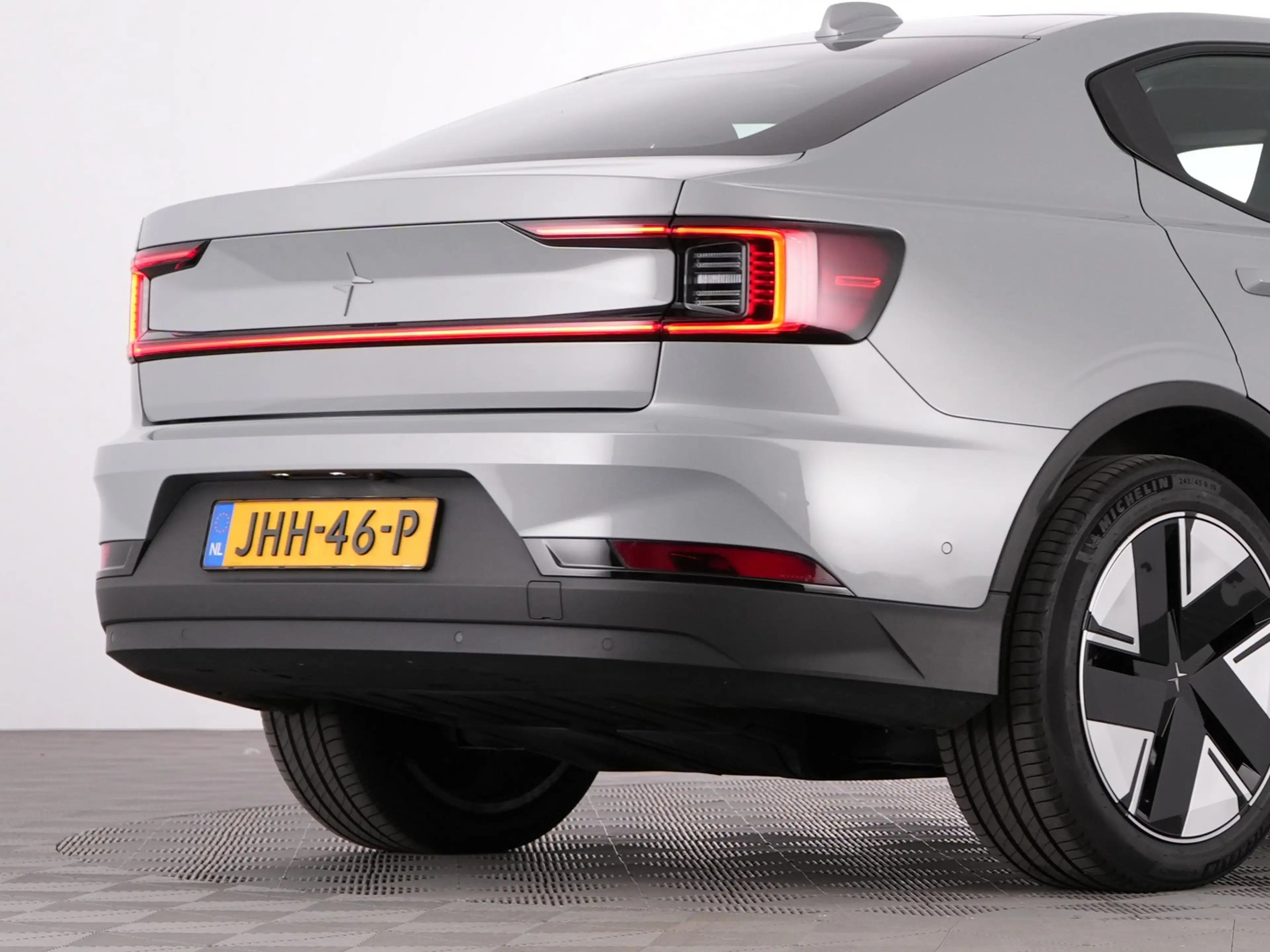 Polestar 2 Standard Range Single Motor Plus 70 kWh | PANORAMA — photo 36