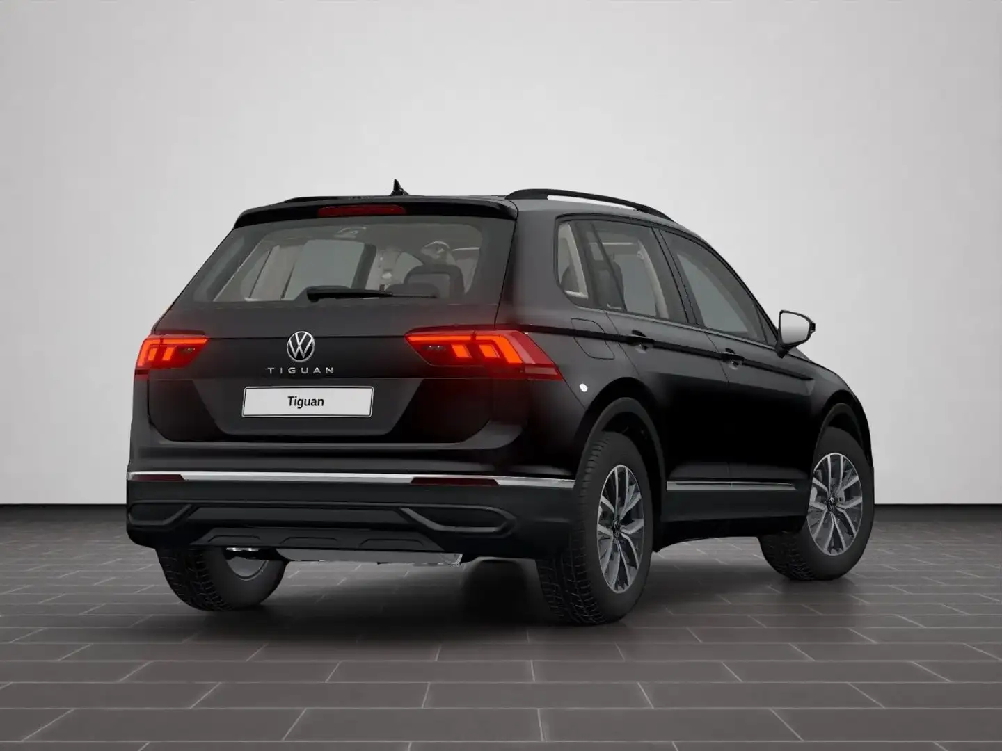 Volkswagen Tiguan Life 1.5 TSI DSG | 17" in Dark Graphite m Schwarz - 2