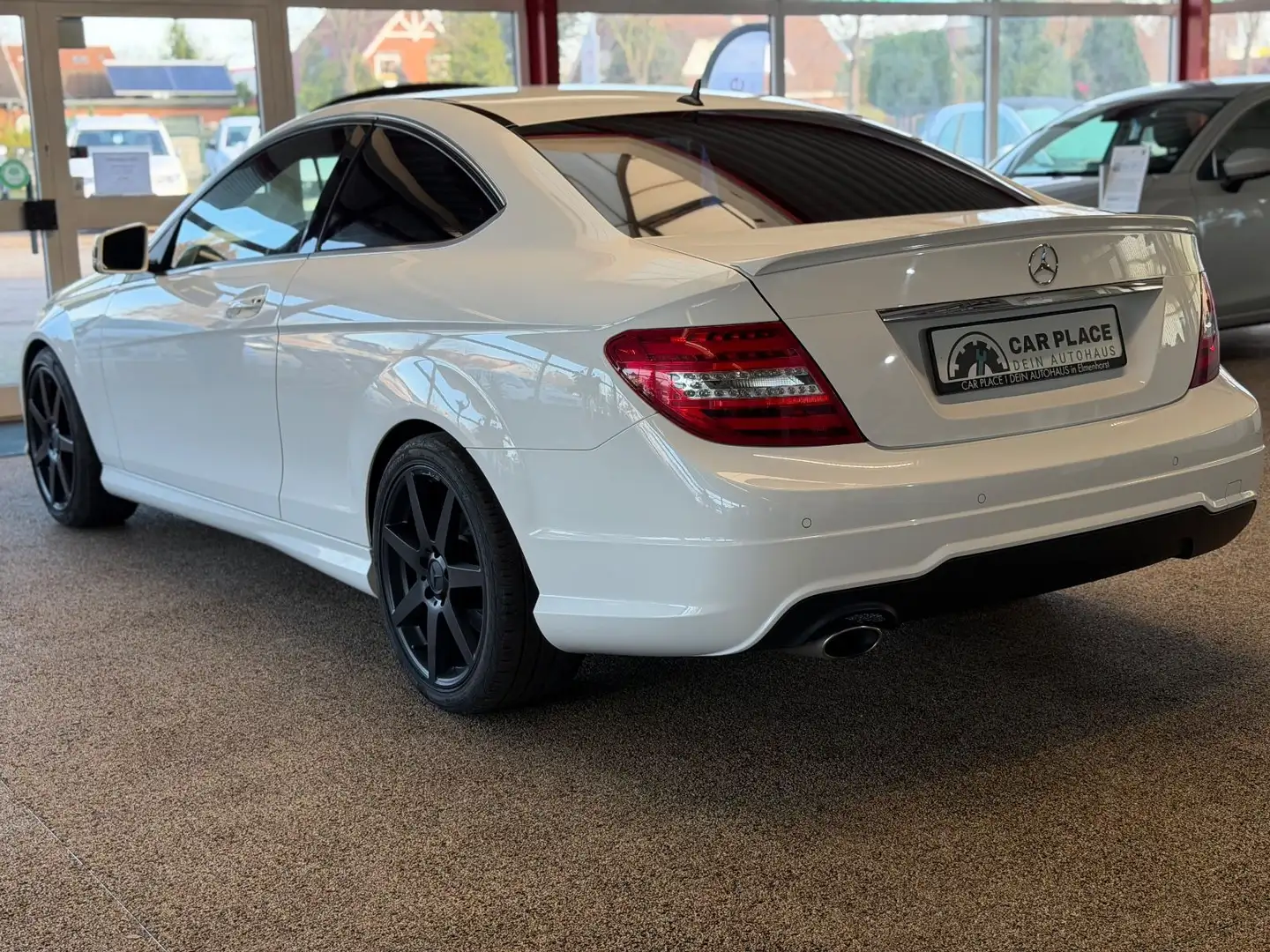 Mercedes-Benz C 220 Coupe CDI BlueEfficiency Automatik Blanc - 2