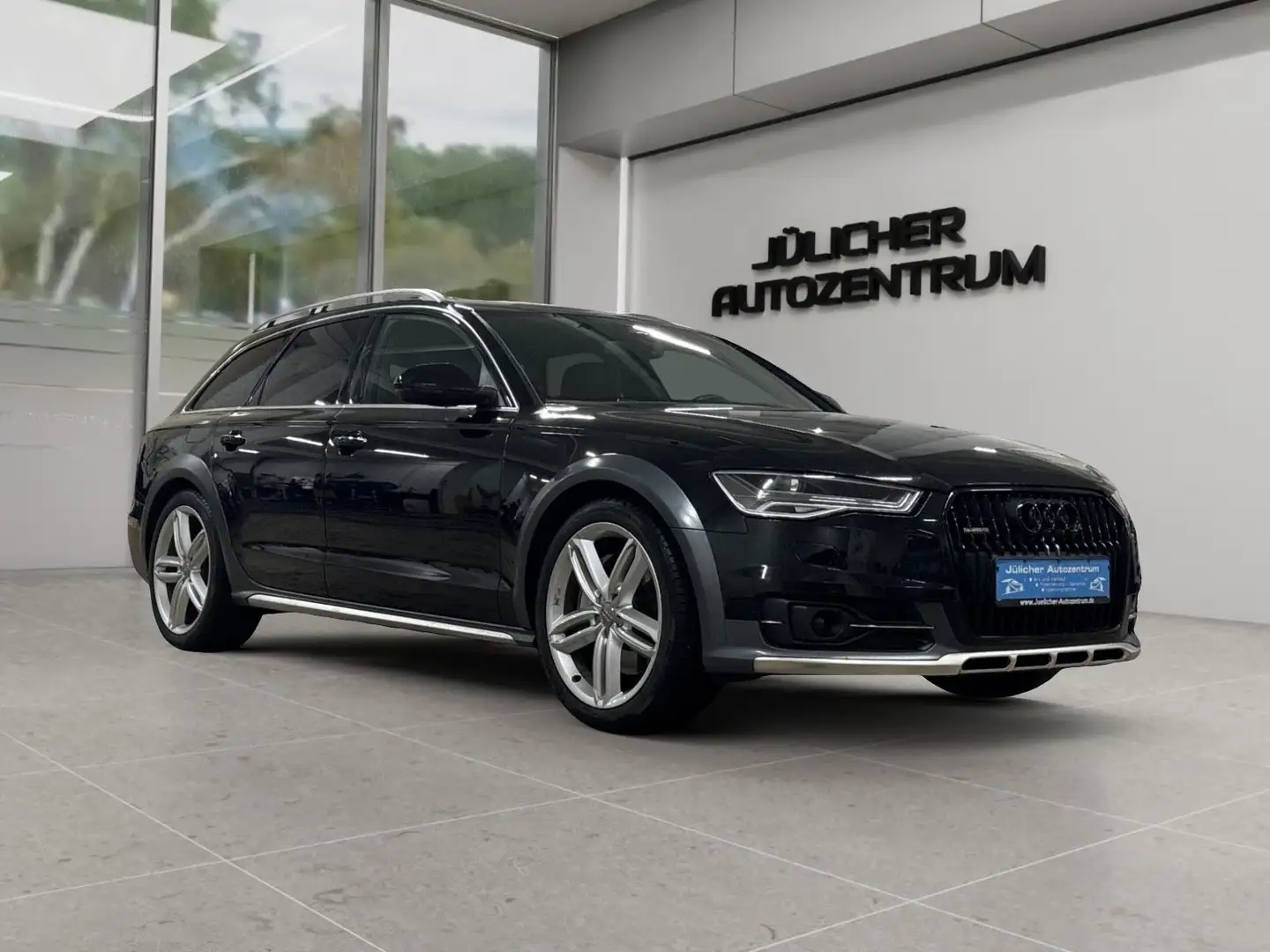 Audi A6 allroad quattro 3.0 TDI, 2.Hand, Scheckheft Noir - 1
