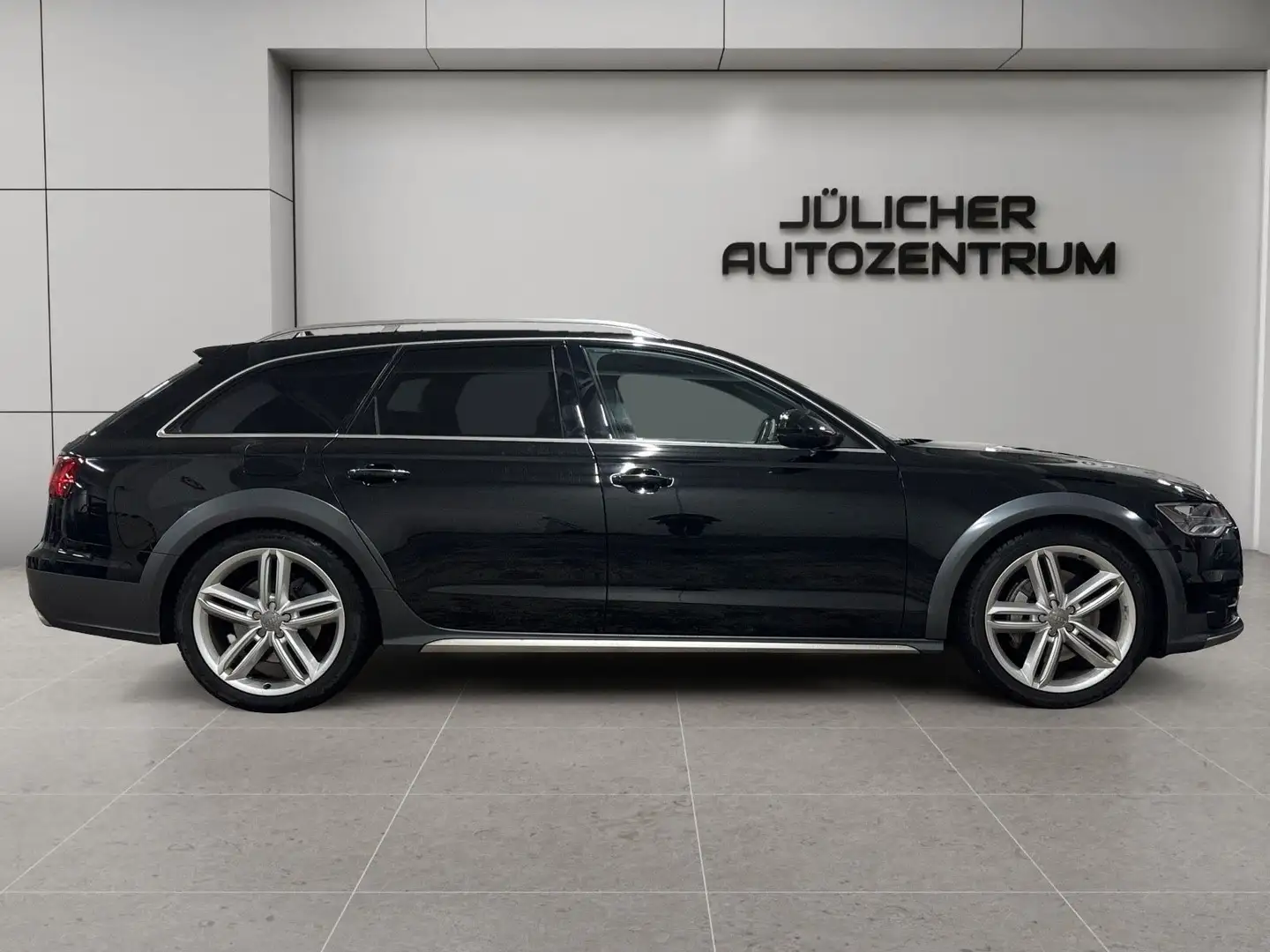 Audi A6 allroad quattro 3.0 TDI, 2.Hand, Scheckheft Noir - 2