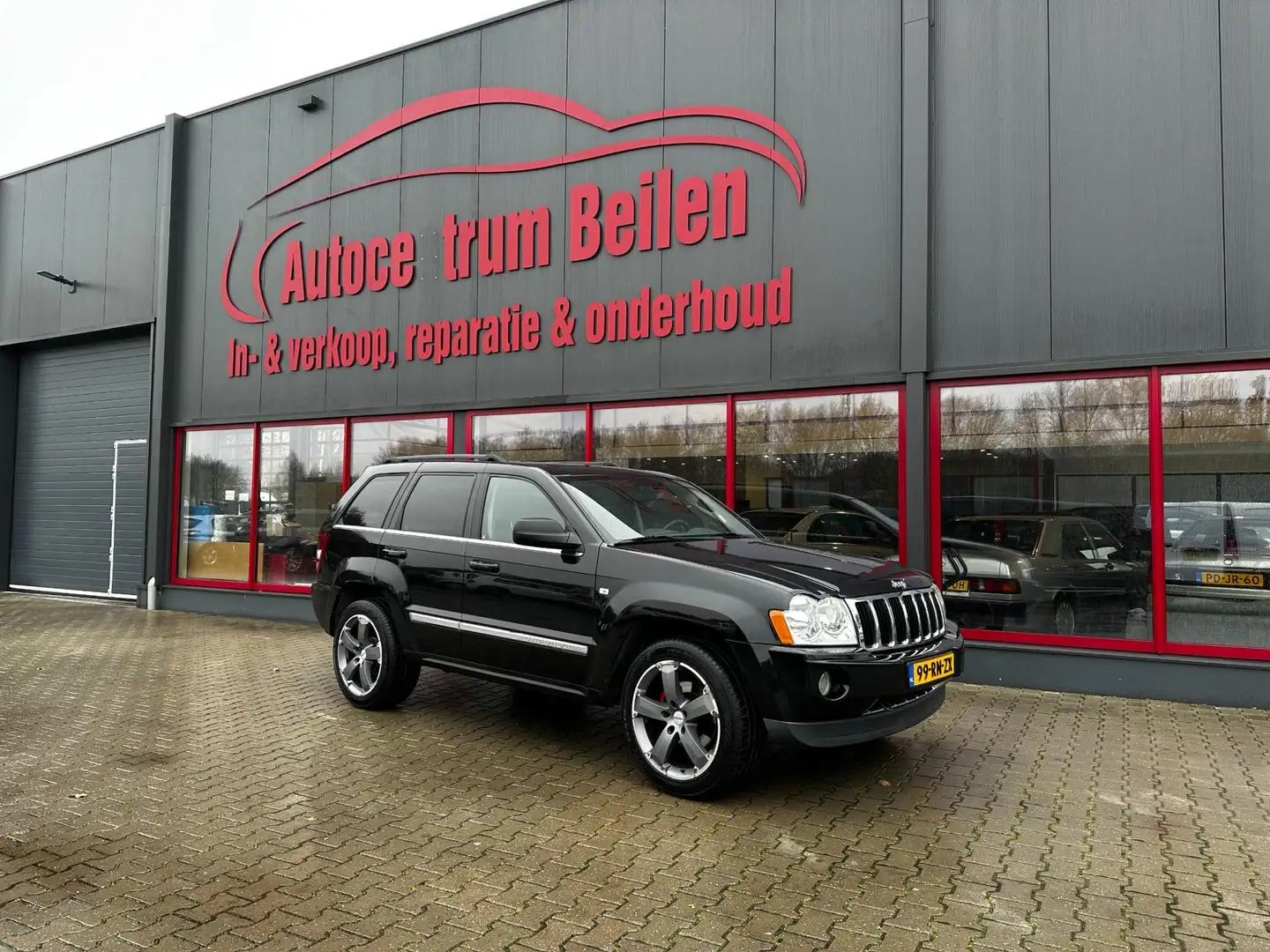 Jeep Grand Cherokee 5.7 V8 Hemi Limited / AUTOMAAT / Zwart - 2