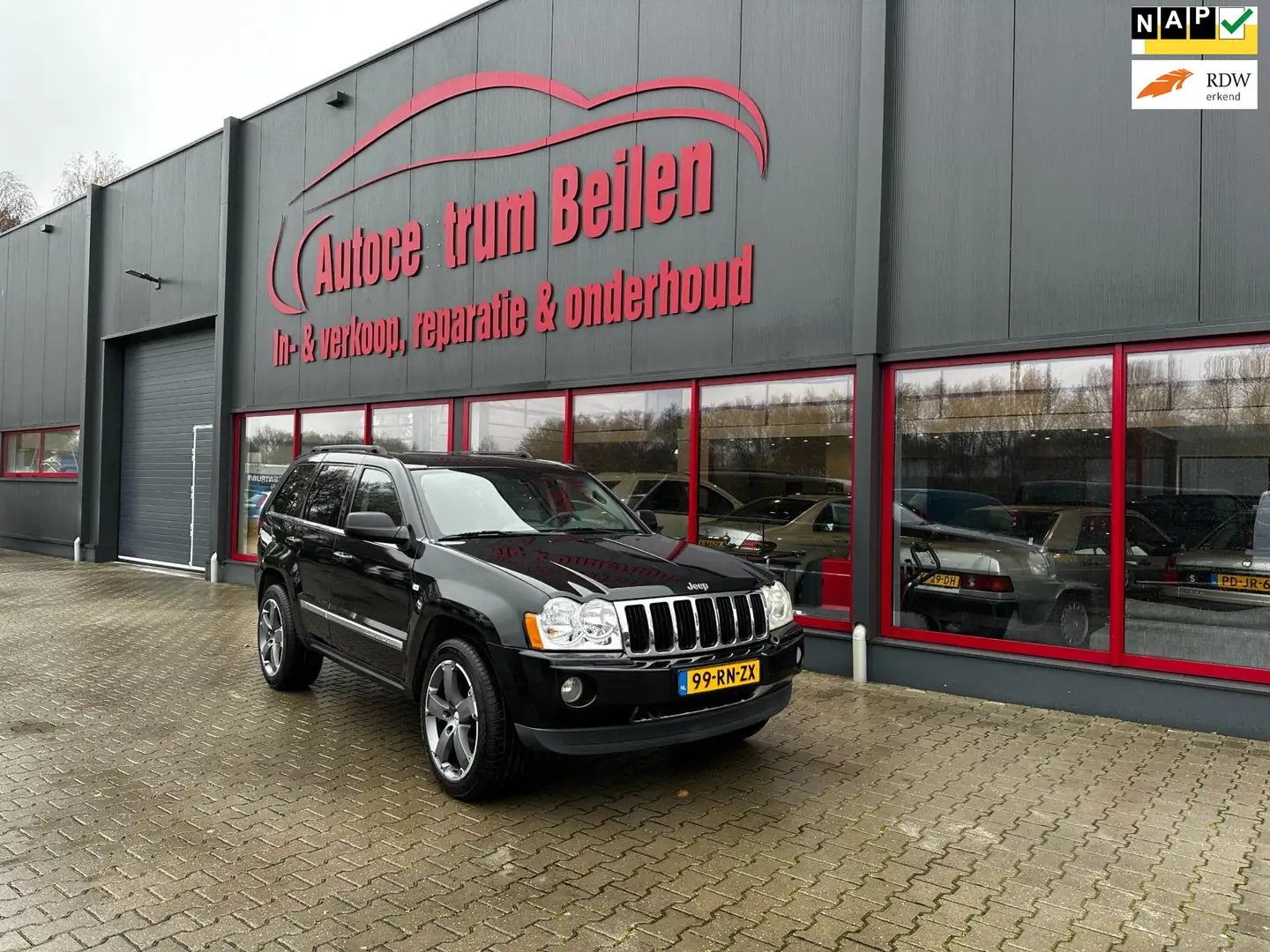 Jeep Grand Cherokee 5.7 V8 Hemi Limited / AUTOMAAT / Zwart - 1