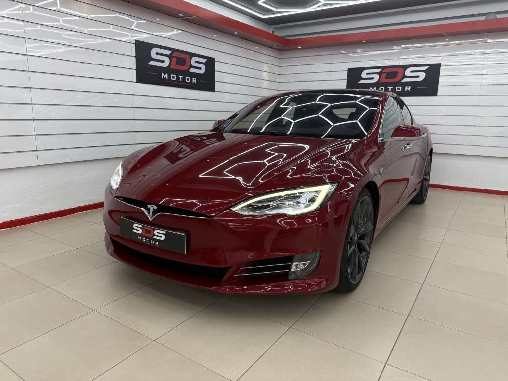 Tesla Model S P90D AWD - foto 1