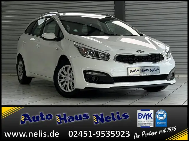Kia Ceed main image