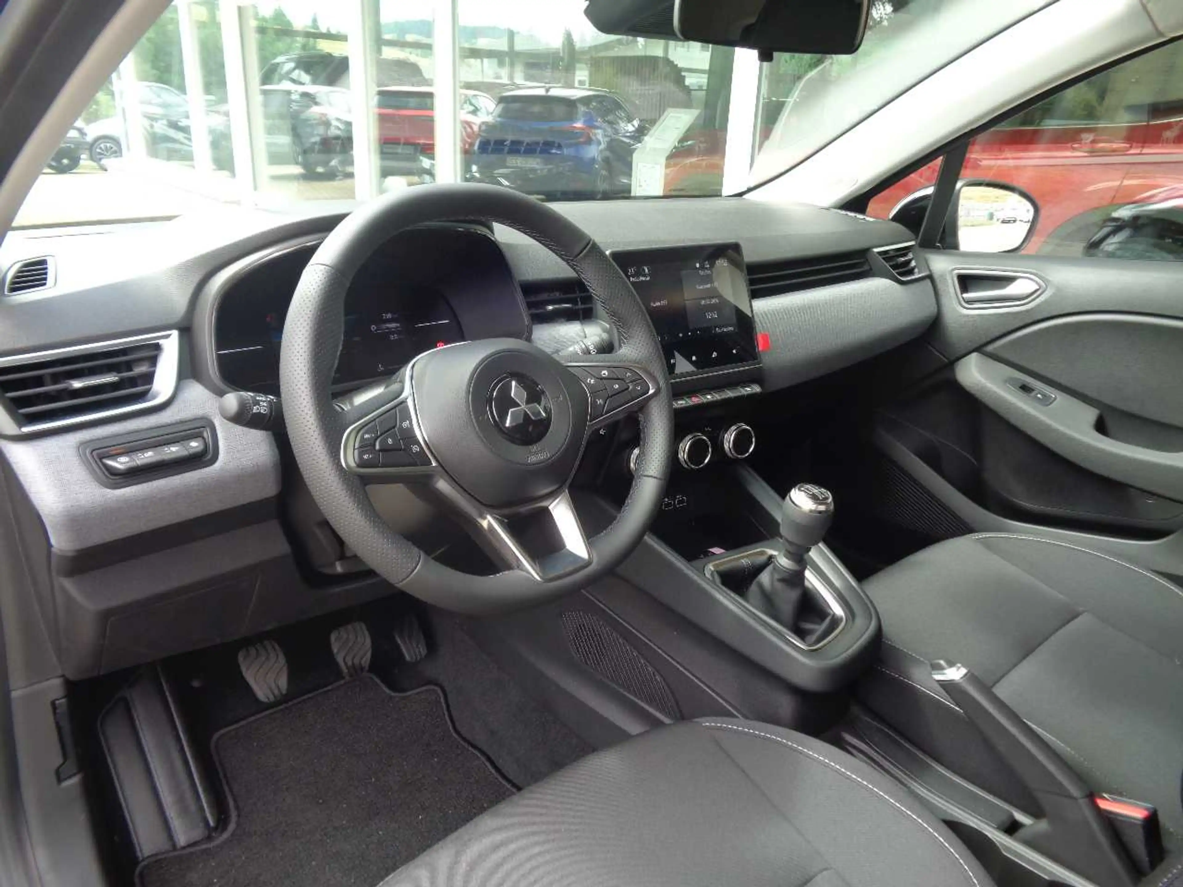 Mitsubishi Colt PLUS 1.0 T-Benziner 6-Gang — photo 9