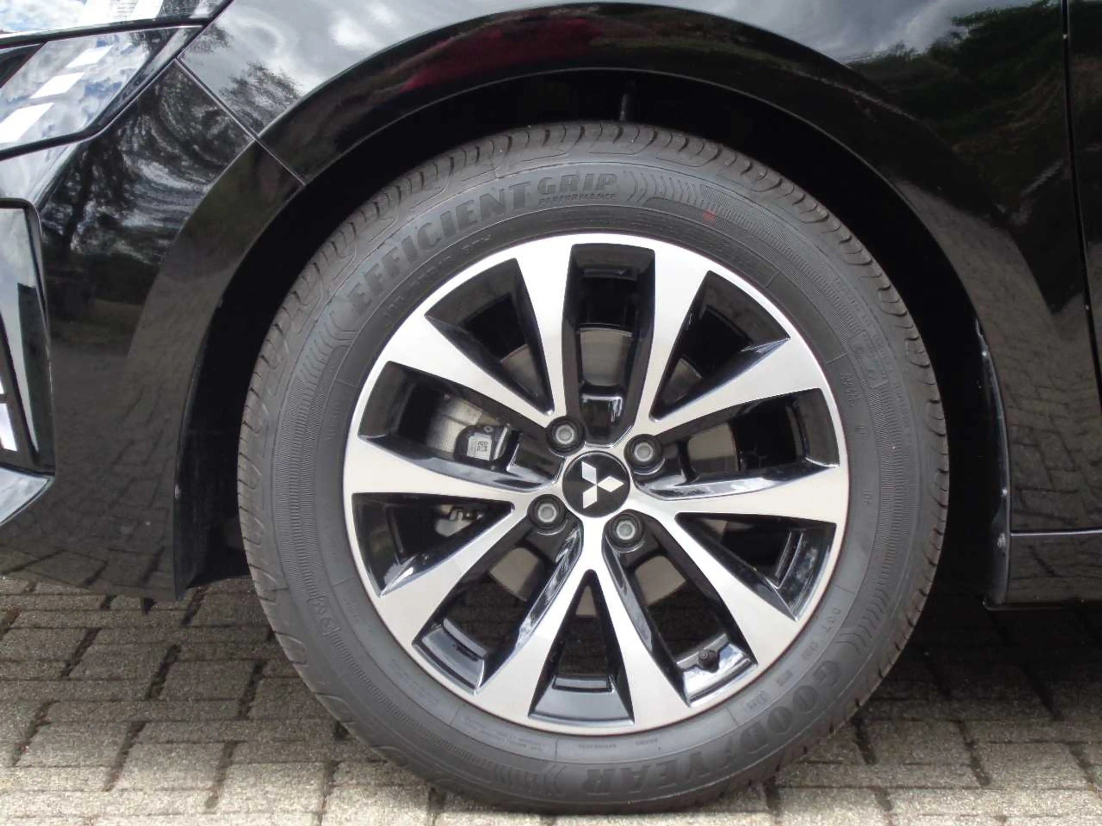 Mitsubishi Colt PLUS 1.0 T-Benziner 6-Gang — photo 14
