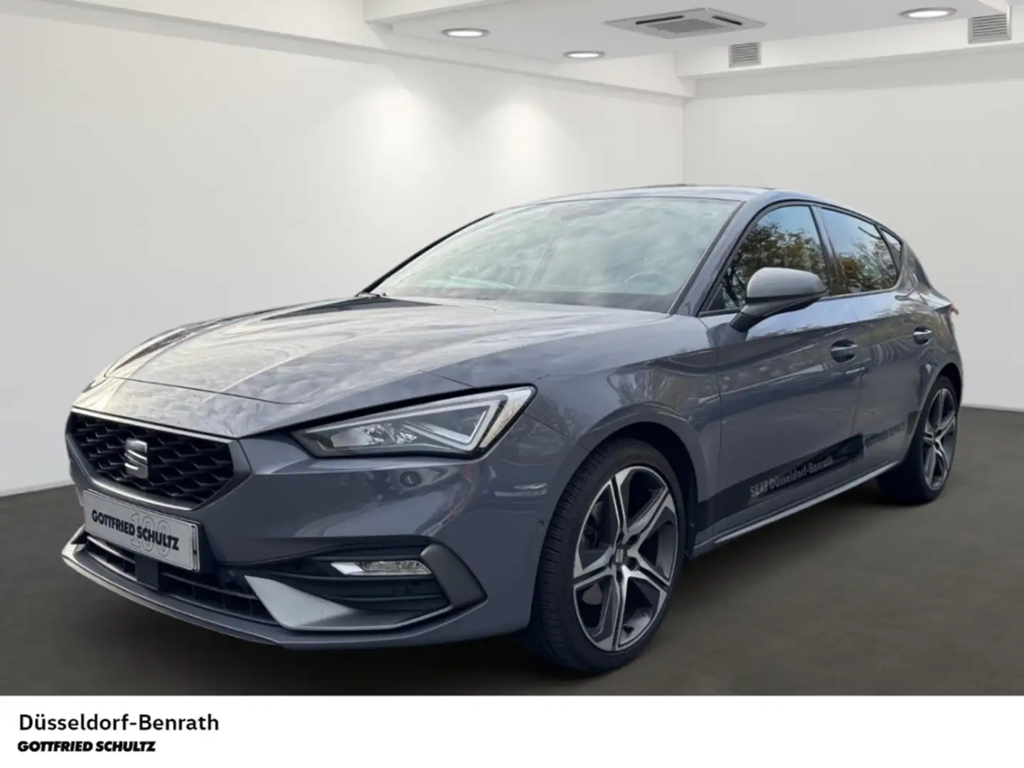 SEAT Leon FR Plus 1.5 eTSI DSG Voll LED Navi Einparkhilfe Fu Grau - 1
