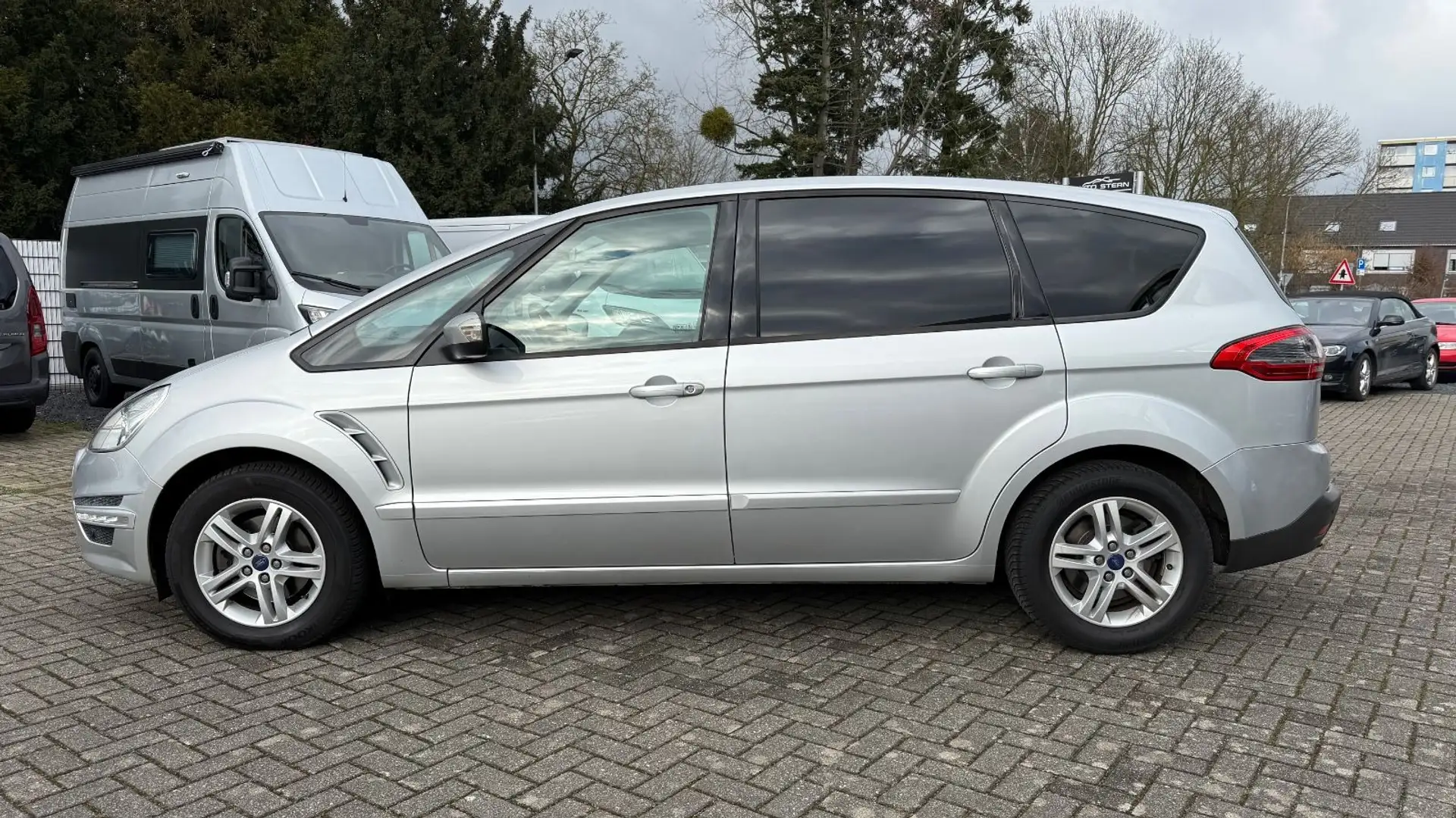 Ford S-Max S-MAX 1.6 EcoB Business Edition 7-SITZER "VOLL" Argent - 2