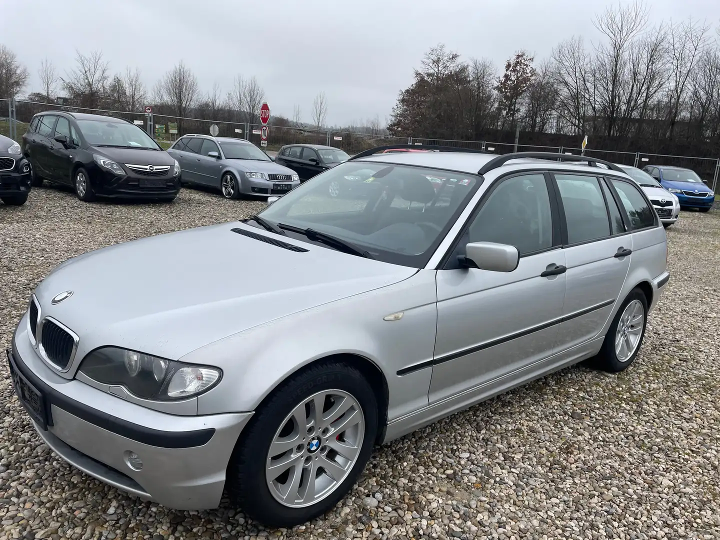 BMW 318 318d touring Argent - 2