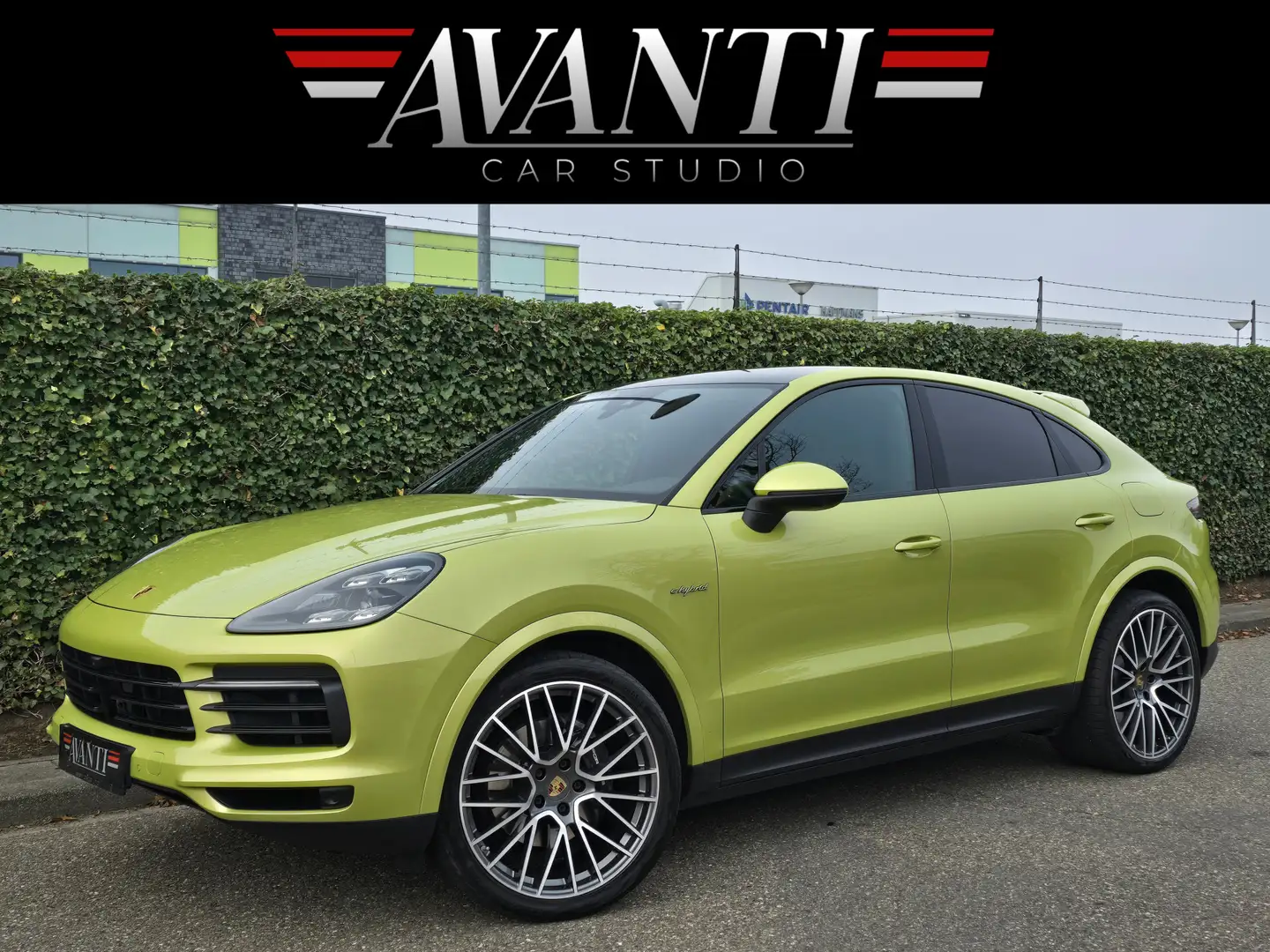 Porsche Cayenne Coupé 3.0 E-Hybrid 4WD 340 PK PANO SLECHTS 12.212 Groen - 1