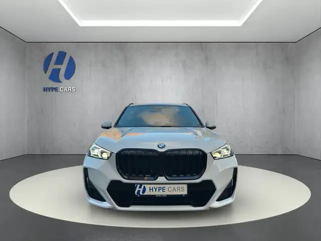 BMW X1 view 2