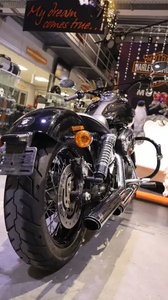 Harley-Davidson Street Bob - foto 5